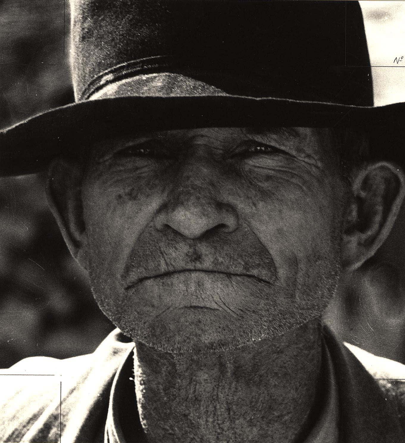 Dorothea Lange, (Portrait of old man with hat)