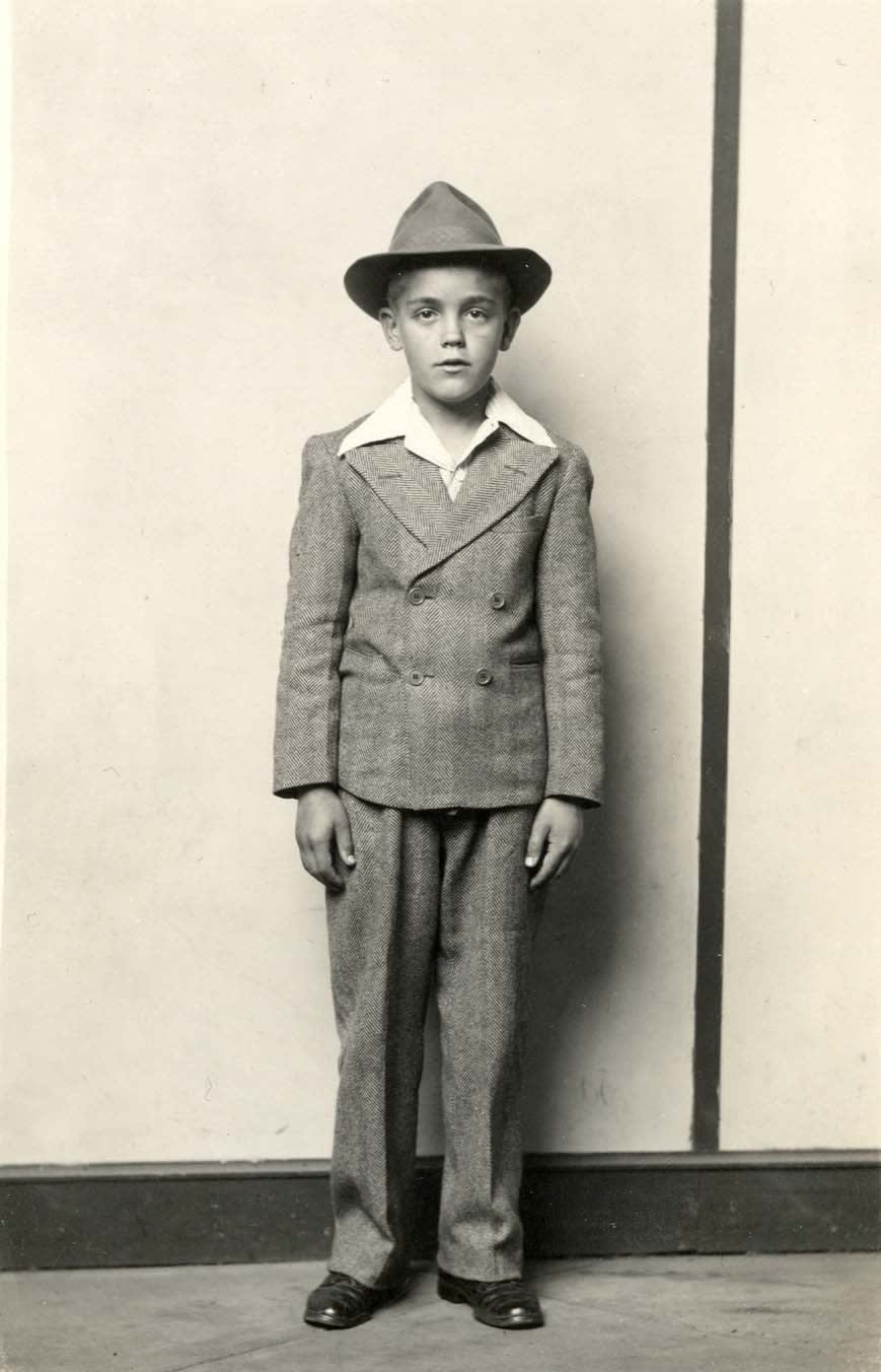 Mike Disfarmer, Untitled, Heber Springs, Arkansas, c. 1940