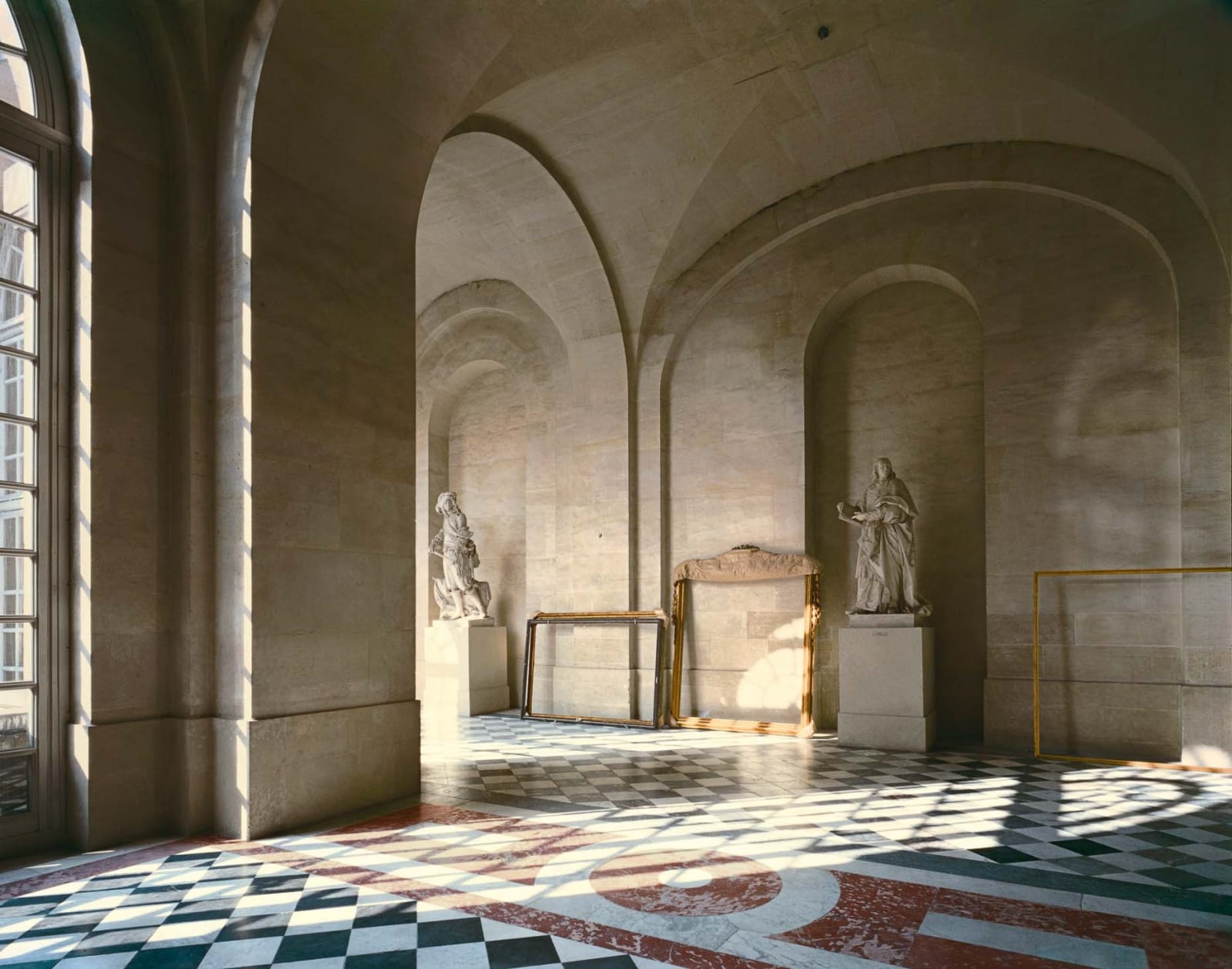 Robert Polidori, Galerie de Pierre, Versailles, 1985
