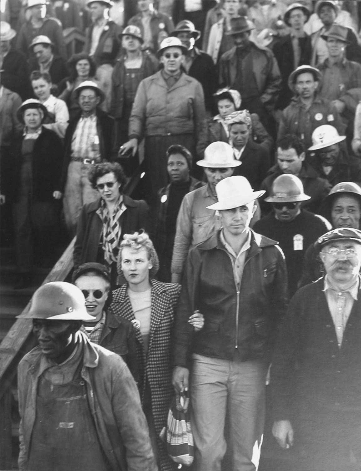 Dorothea Lange, Shipyard Construction Workers, Richmond, CA, 1942