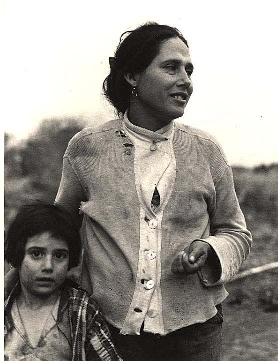 Dorothea Lange, Untitled (Mexican Woman and Child, Imperial Valley?), 1936