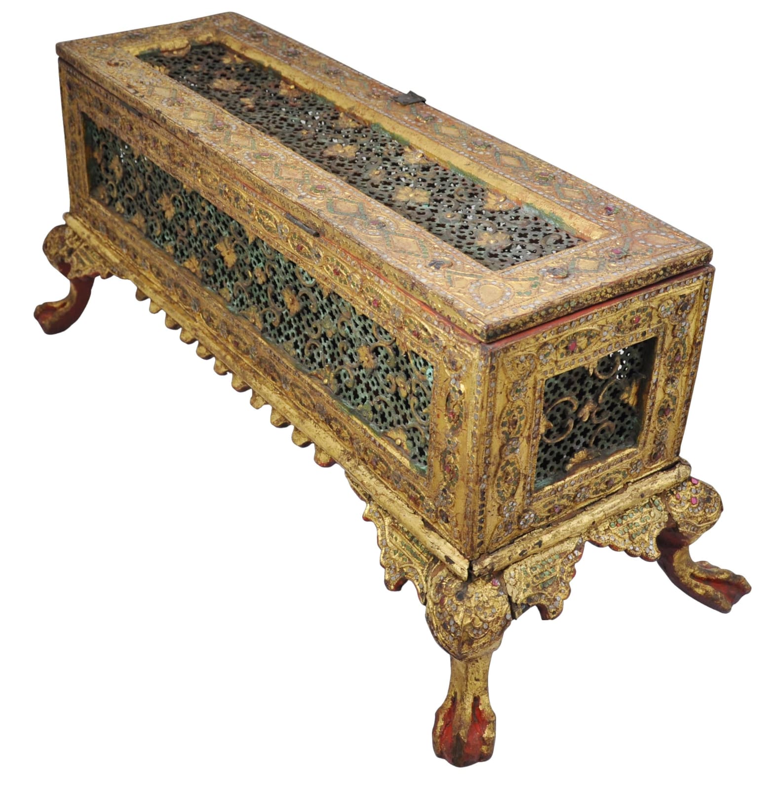 [Burmese manuscript - Buddhism], Sutta Vibhanga in manuscript chest, S.a. [ca. 1850 CE]. S.l. [Burma]