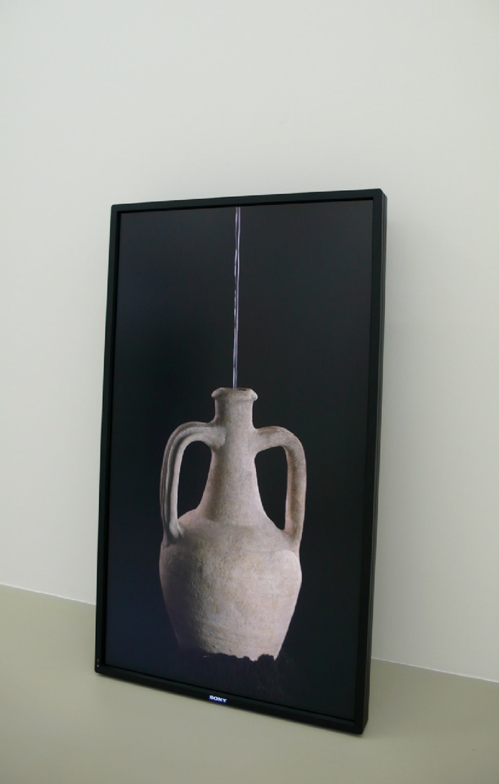 HREINN FRIÐFINNSSON, Untitled (roman amphora), 2009