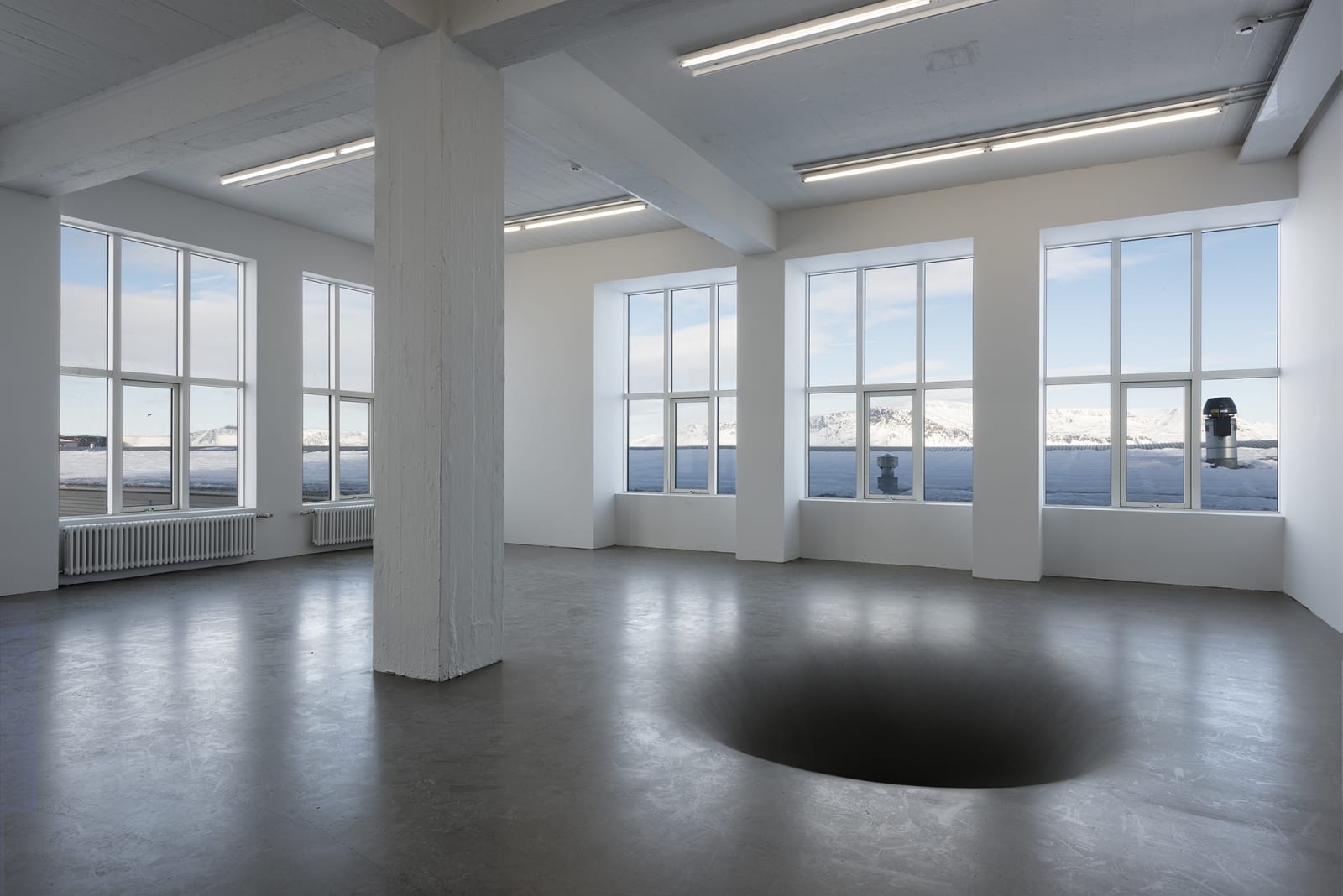 Elín Hansdóttir, Hyperrealities (Marshallhusið), 2017