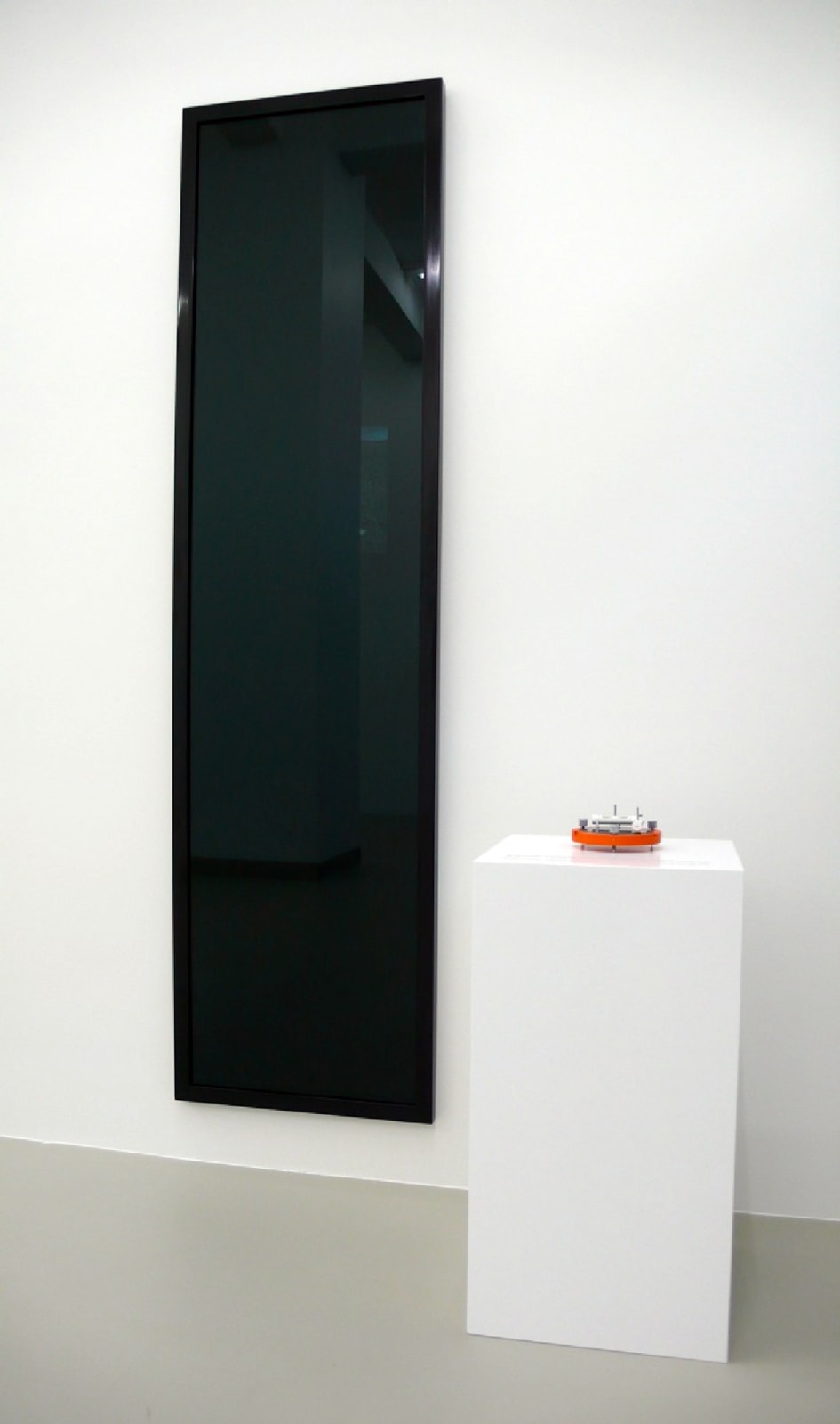 HREINN FRIÐFINNSSON, Study in Black 2, 2009-2010