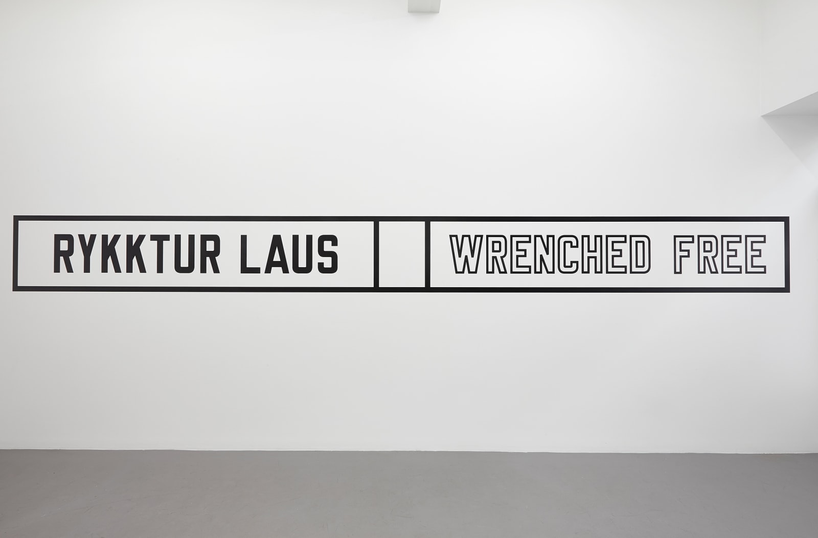 LAWRENCE WEINER, WRENCHED FREE, 2014