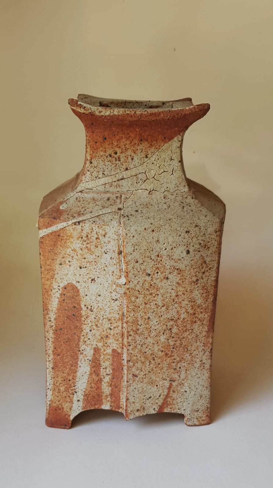 Geert Van der Borght, Temple Vase (25)