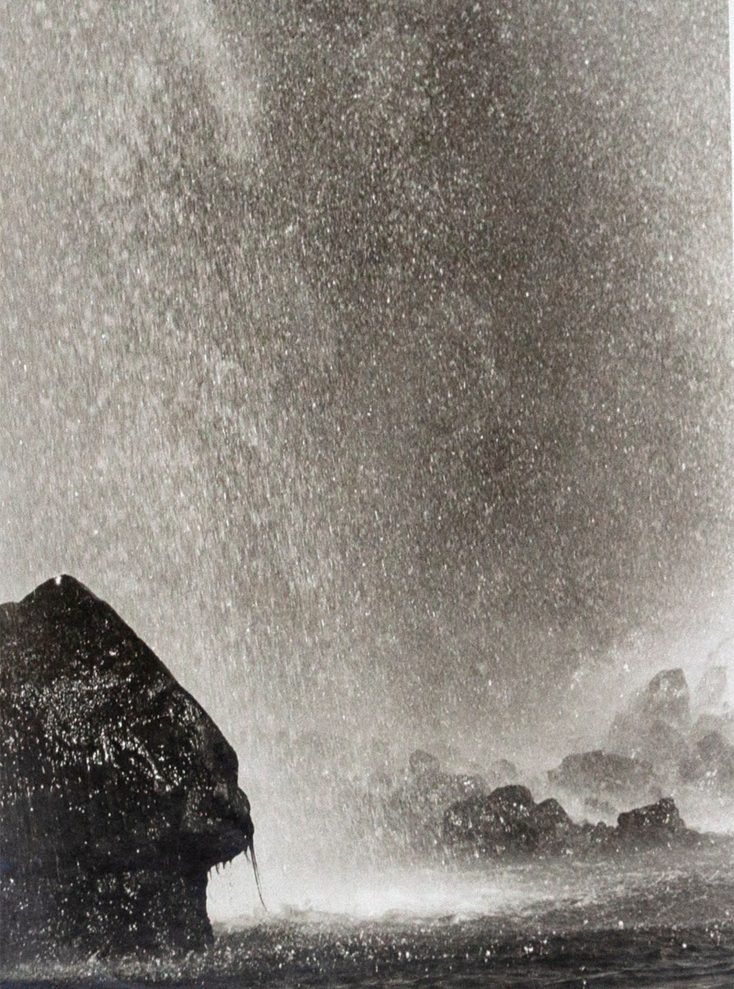 Kiyoshi Niiyama, Waterfall, 1946-1969