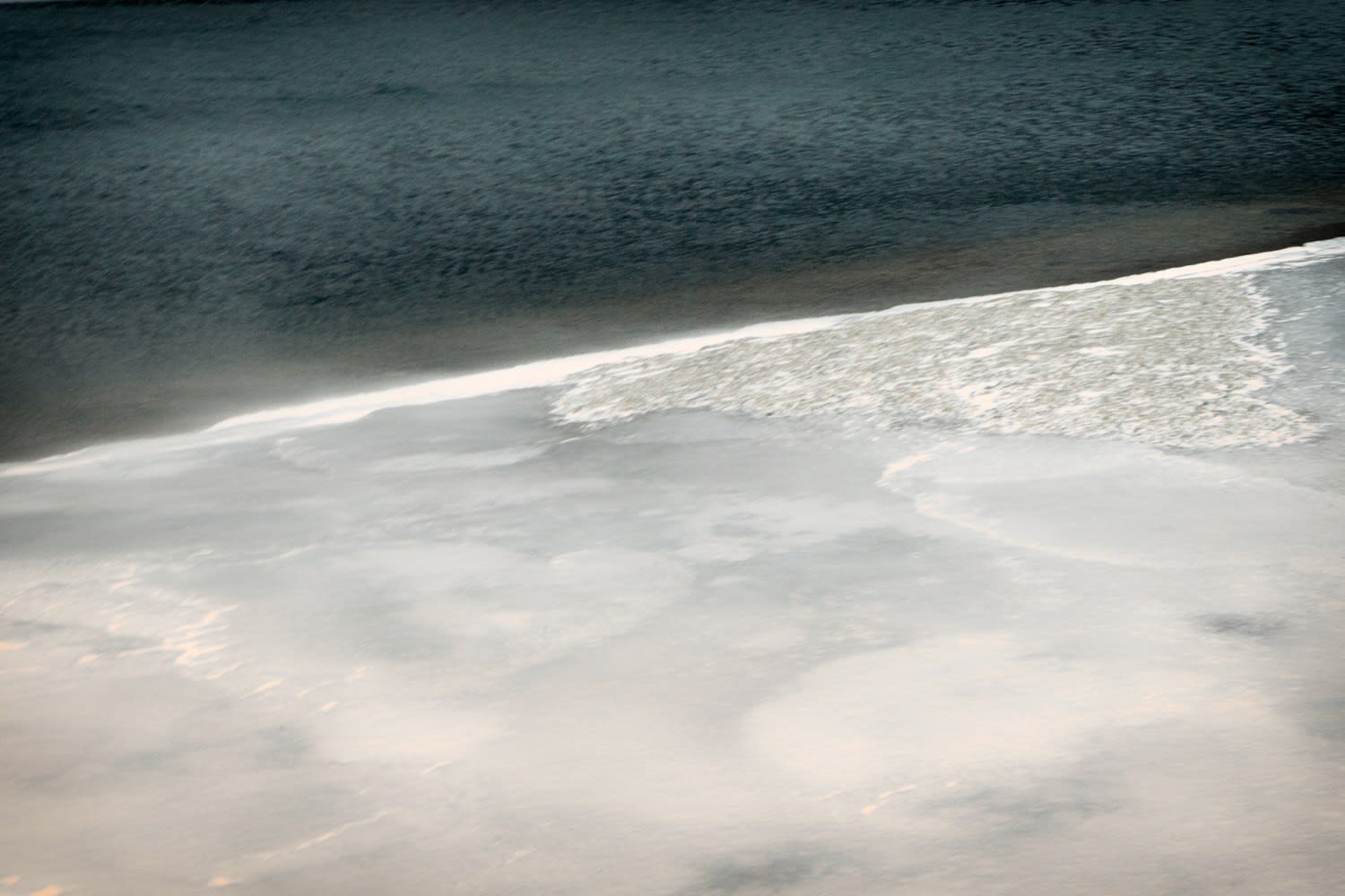 Yukari Chikura, Untitled, from Fluorite Fantasia, 2015