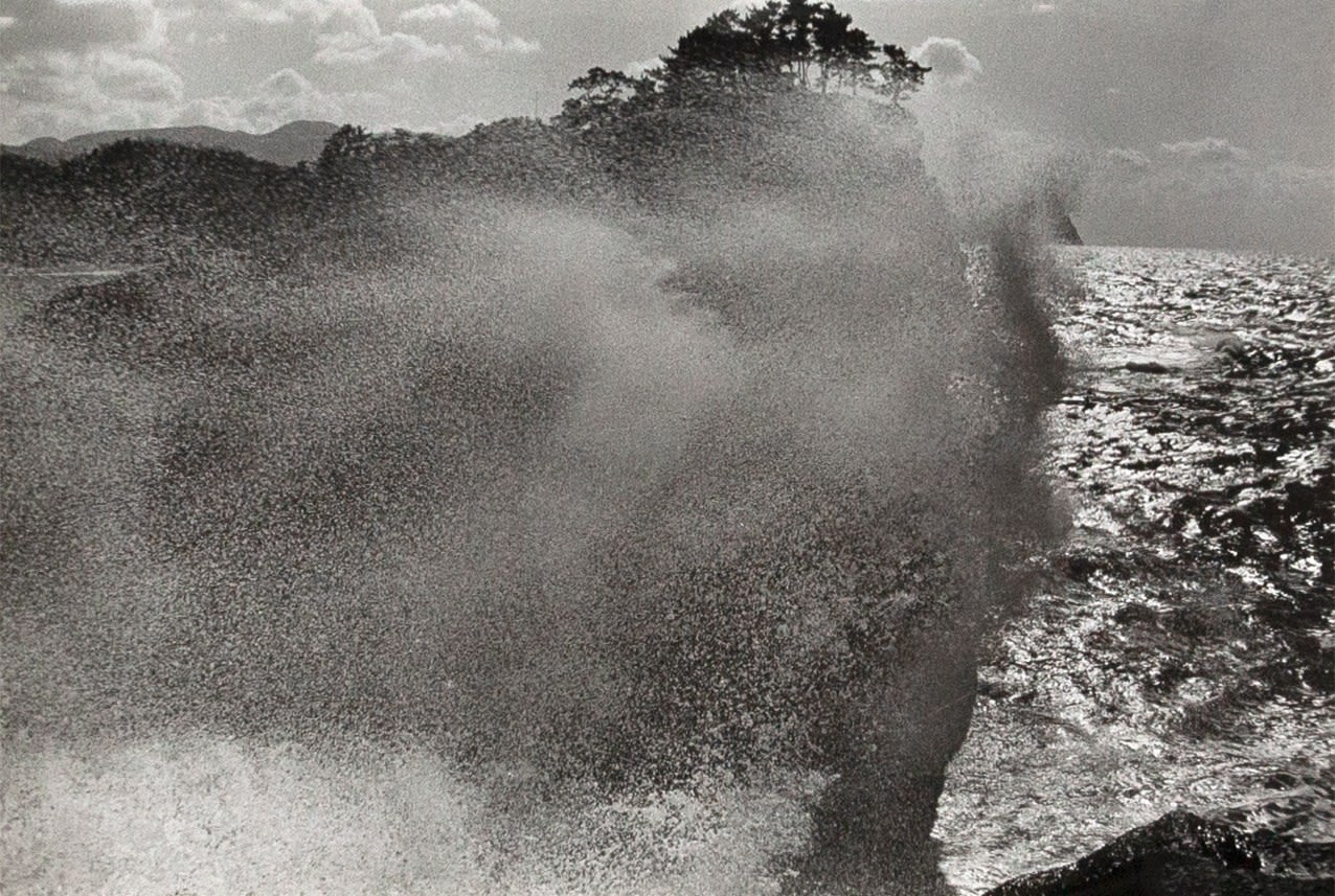 Kiyoshi Niiyama, At Dogashima Coast, 1959