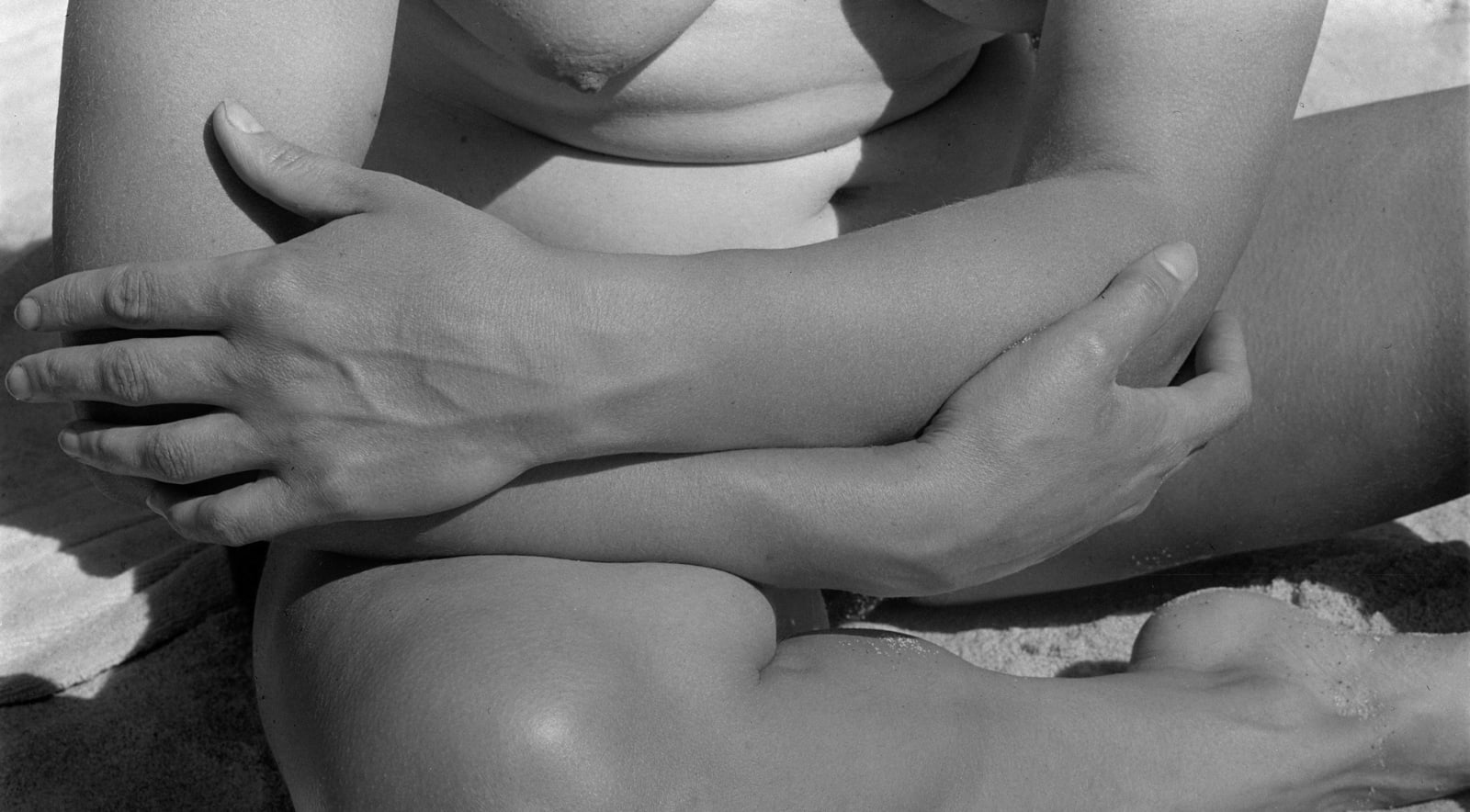 Imogen Cunningham, Alta on the Beach 3, late 1920s