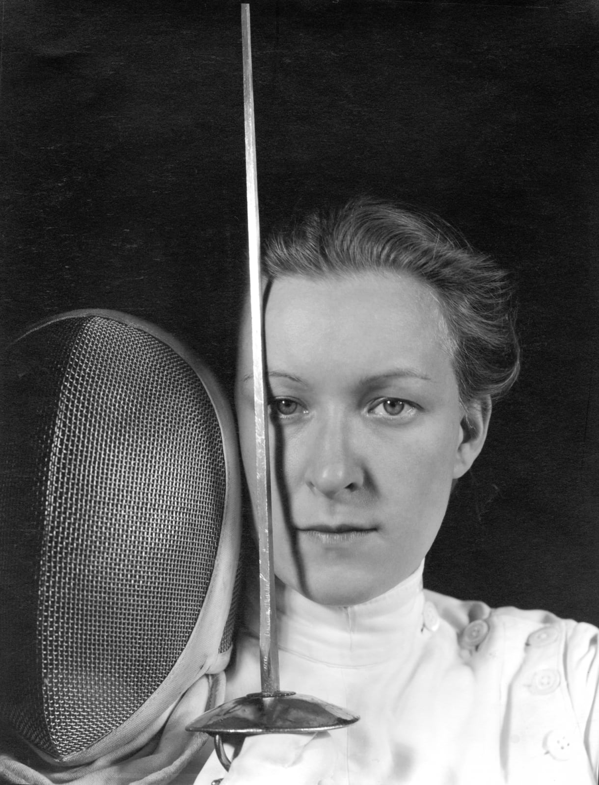 Imogen Cunningham, Helene Mayer, Fencer, 1935