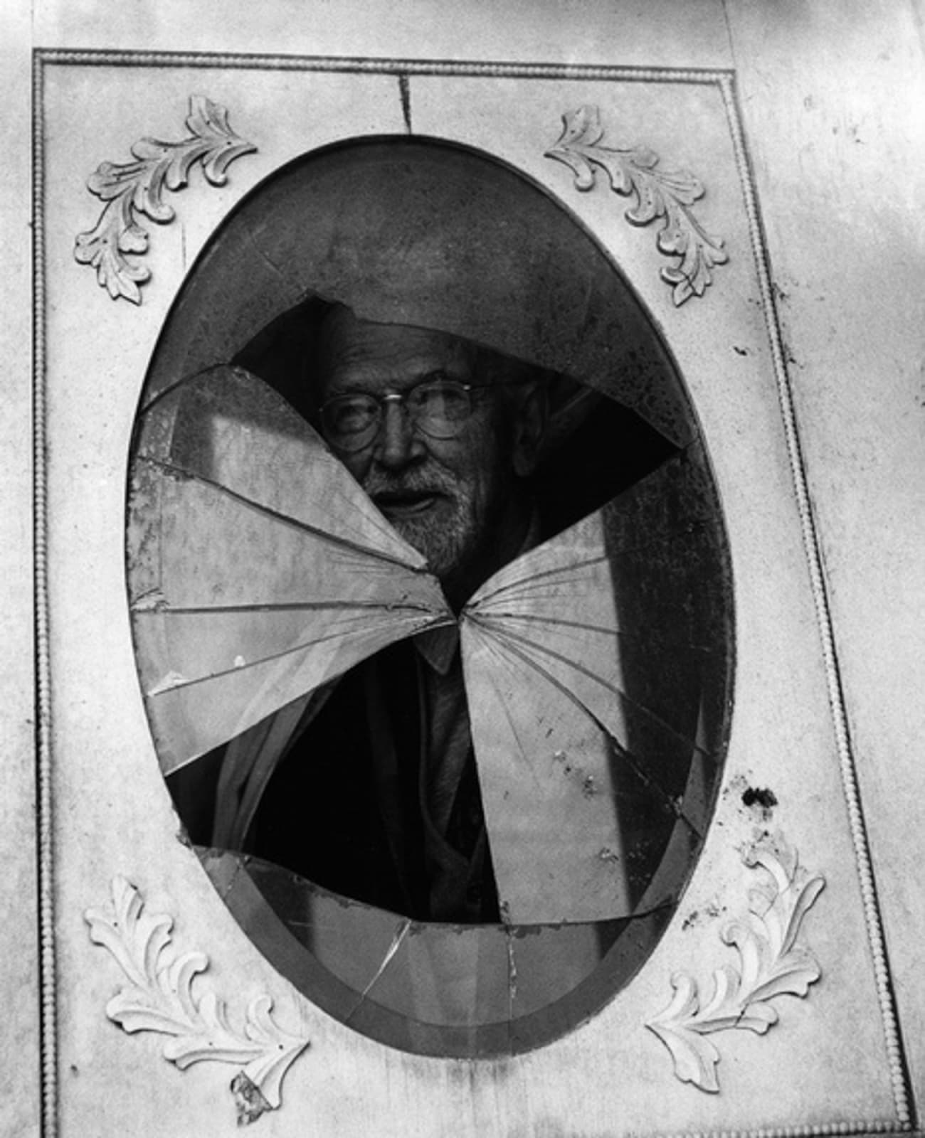 Imogen Cunningham, Griswold Morley through the Window, 1963