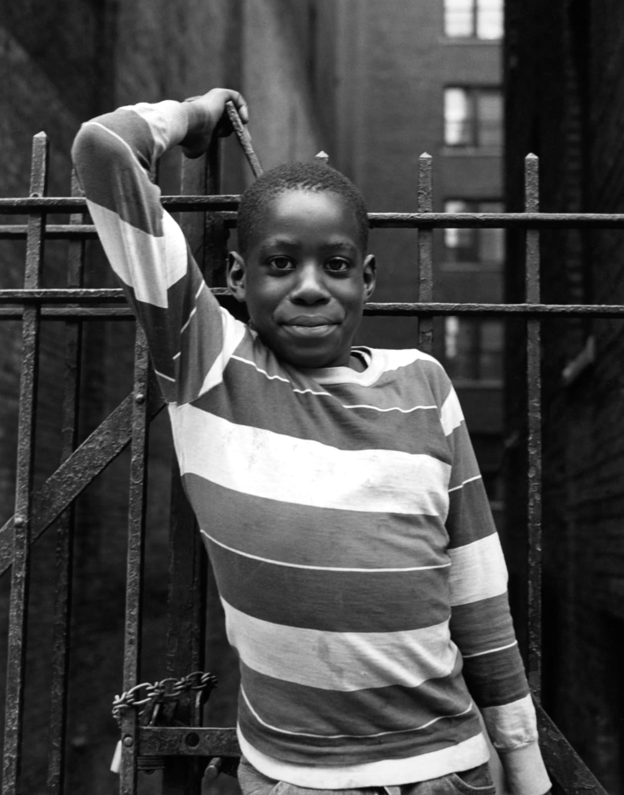 Imogen Cunningham, Boy in New York, 1956