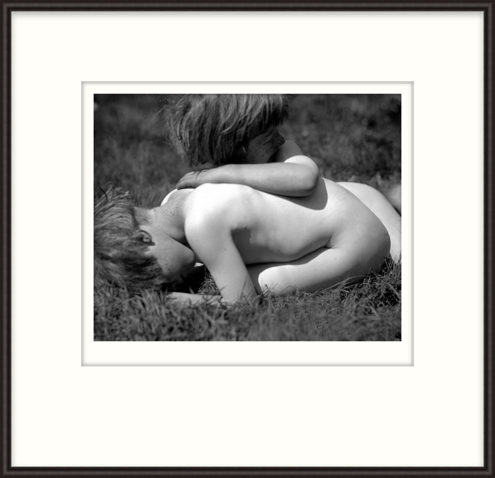 Imogen Cunningham, Twins on the Grass, 1922