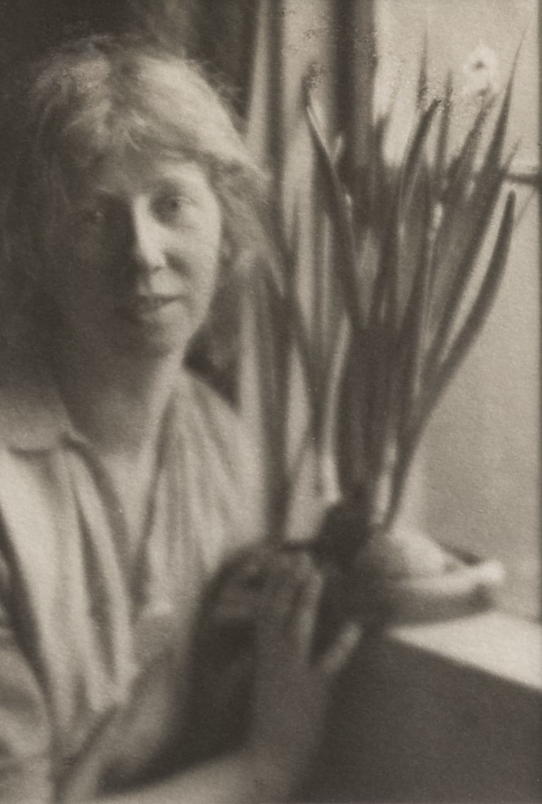 Imogen Cunningham, Self Portrait, 1913