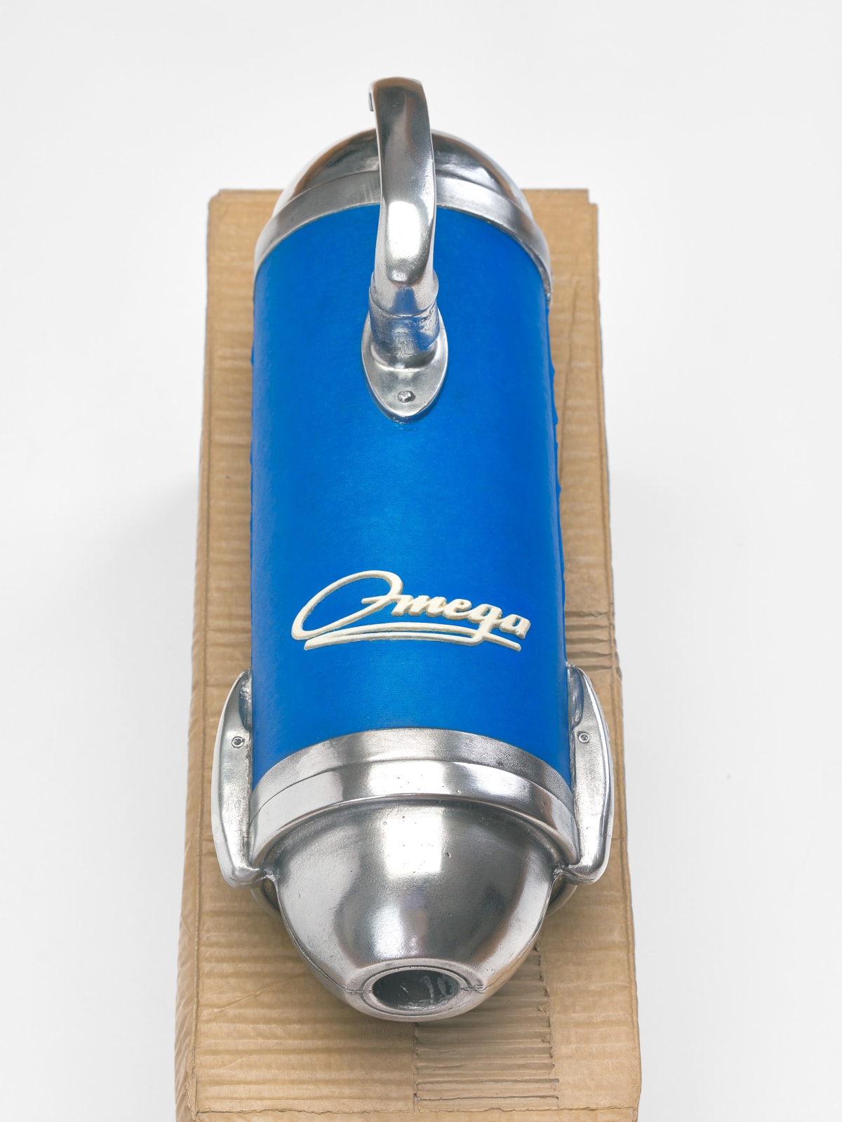 Richard Forster, Alternative Architectures (after Michael Graves): Ostalgie ‘Omega’ vacuum, 2020-2023