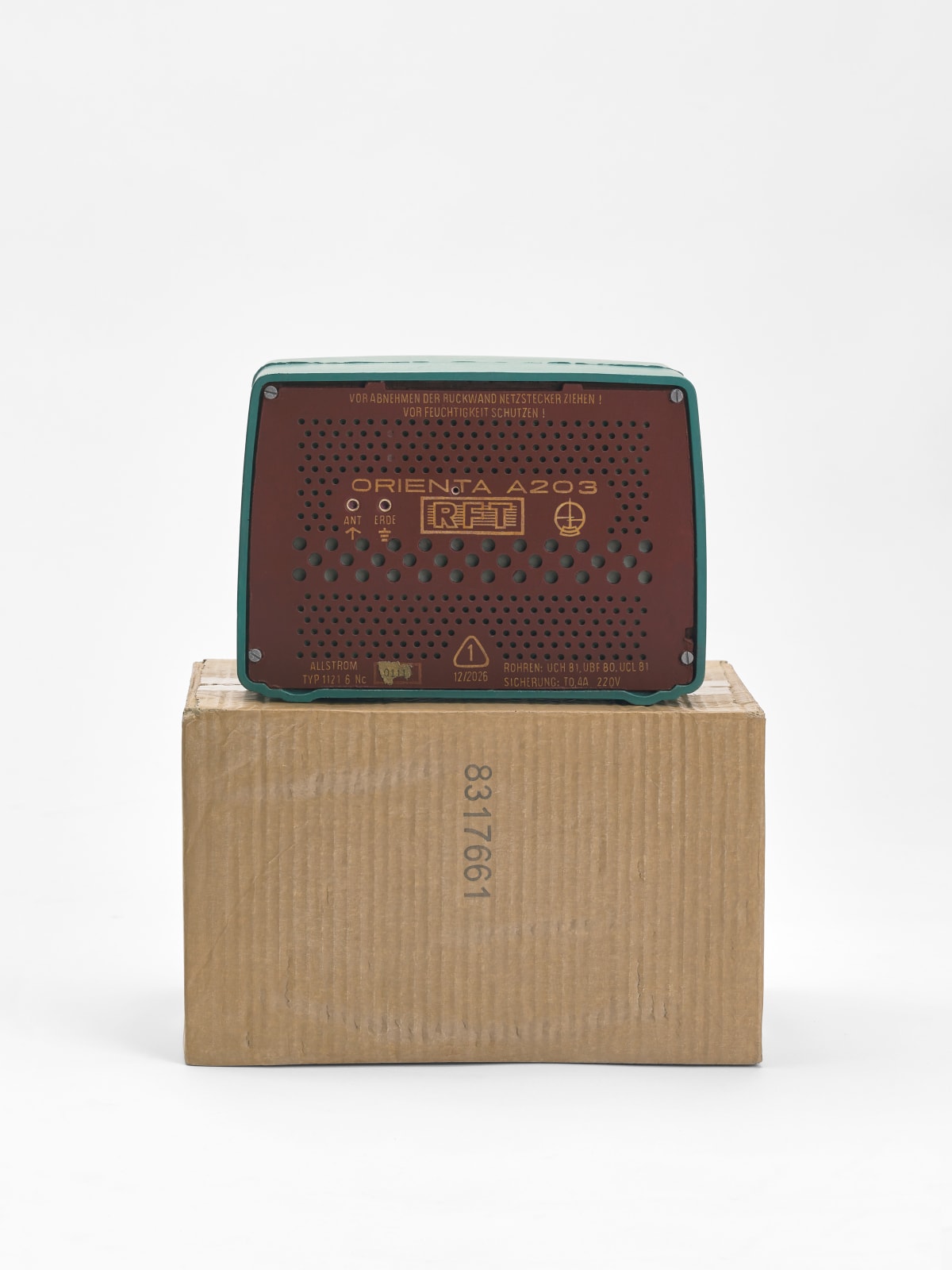 Richard Forster, Alternative Architectures (after Michael Graves): Ostalgie ‘Orienta’ radio, 2020-2023