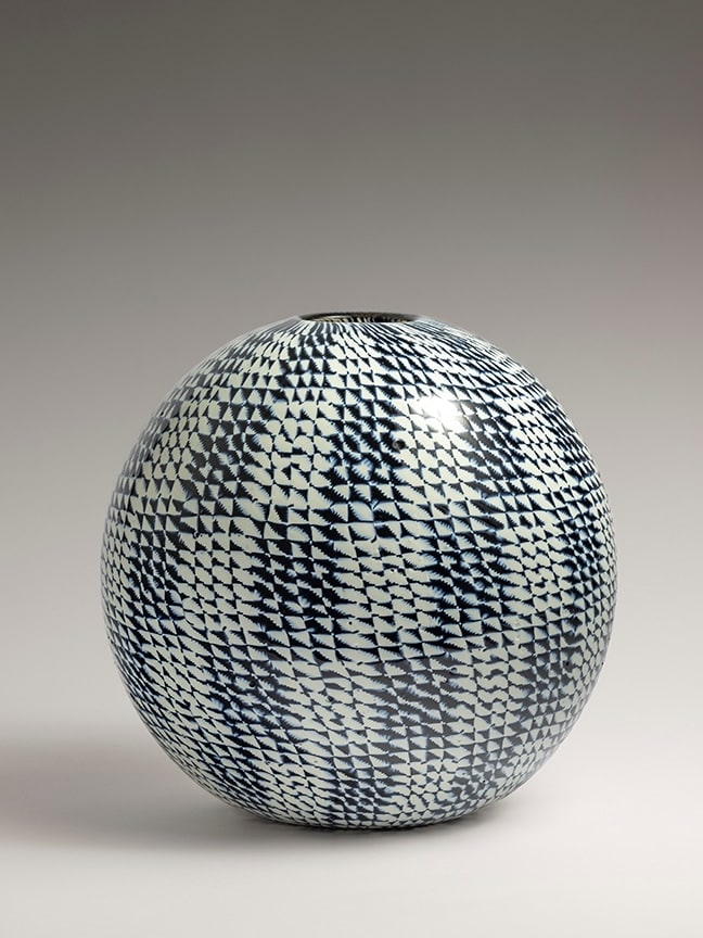 Akira Hara, N. 170 nero e avorio, 2023