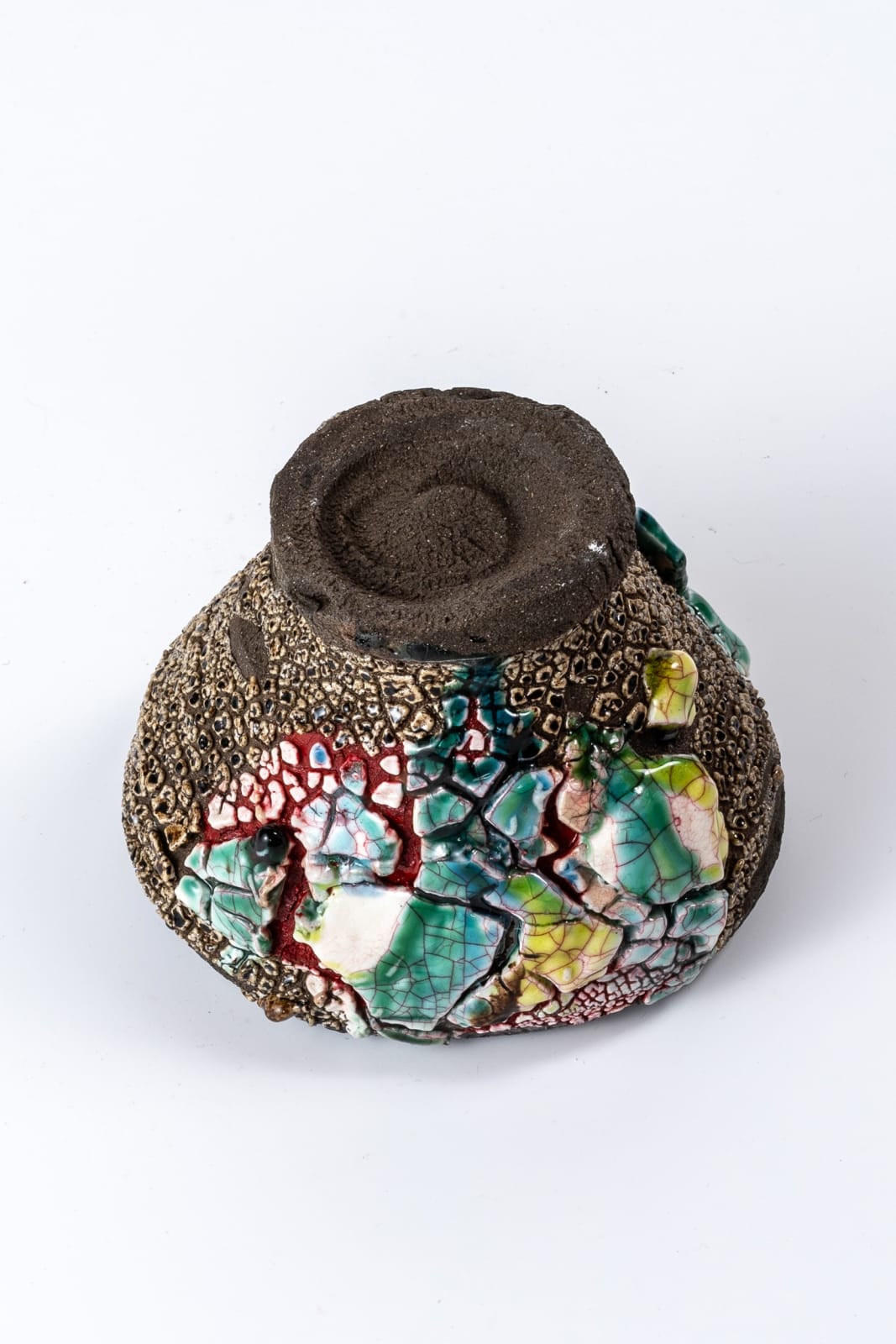 Kodai Ujiie, Hybrid of Karastu and Oribe Lacquer Tea Bowl, 2025