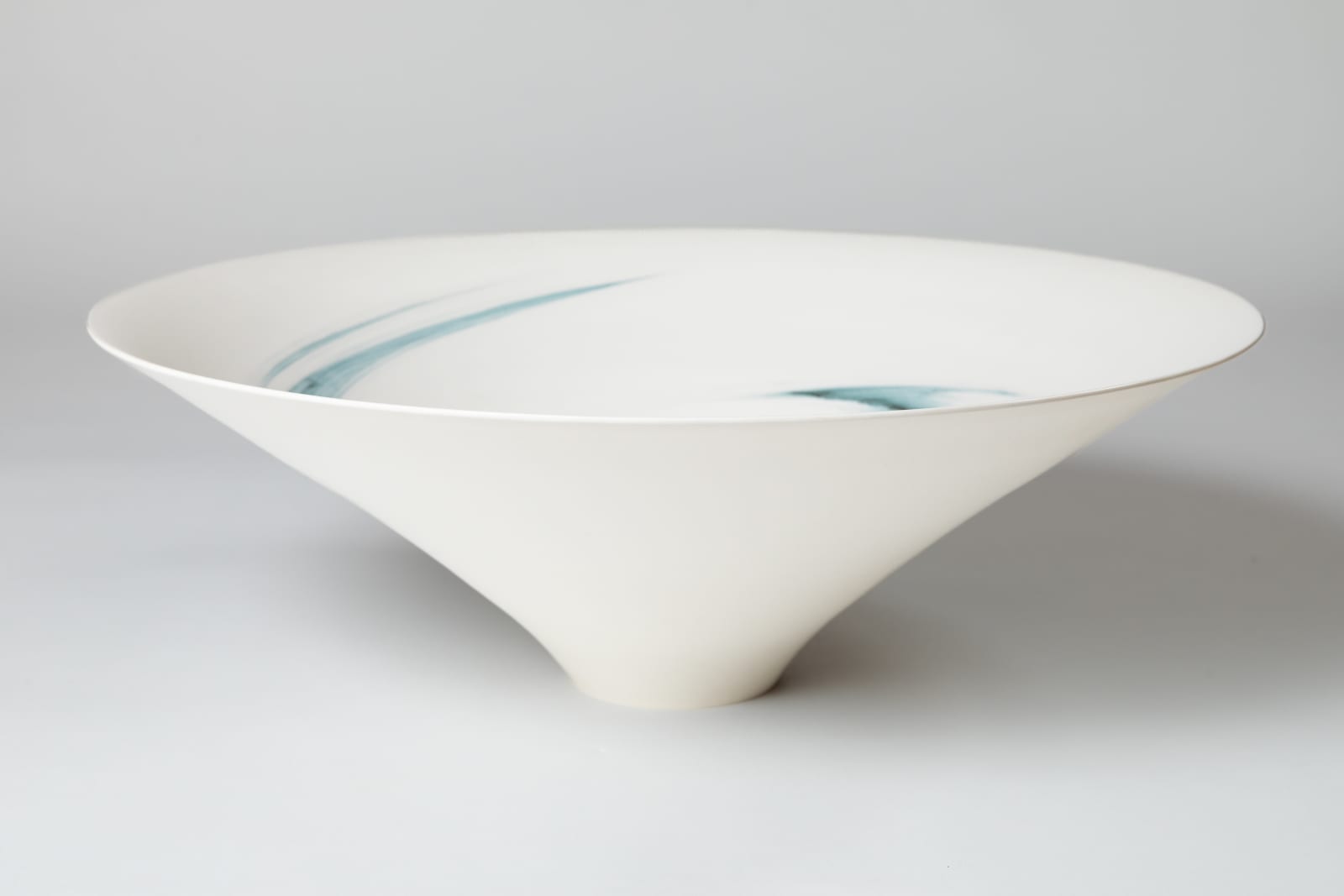 Nobuo Nishida, Blue Vessel 碧の器, 2024