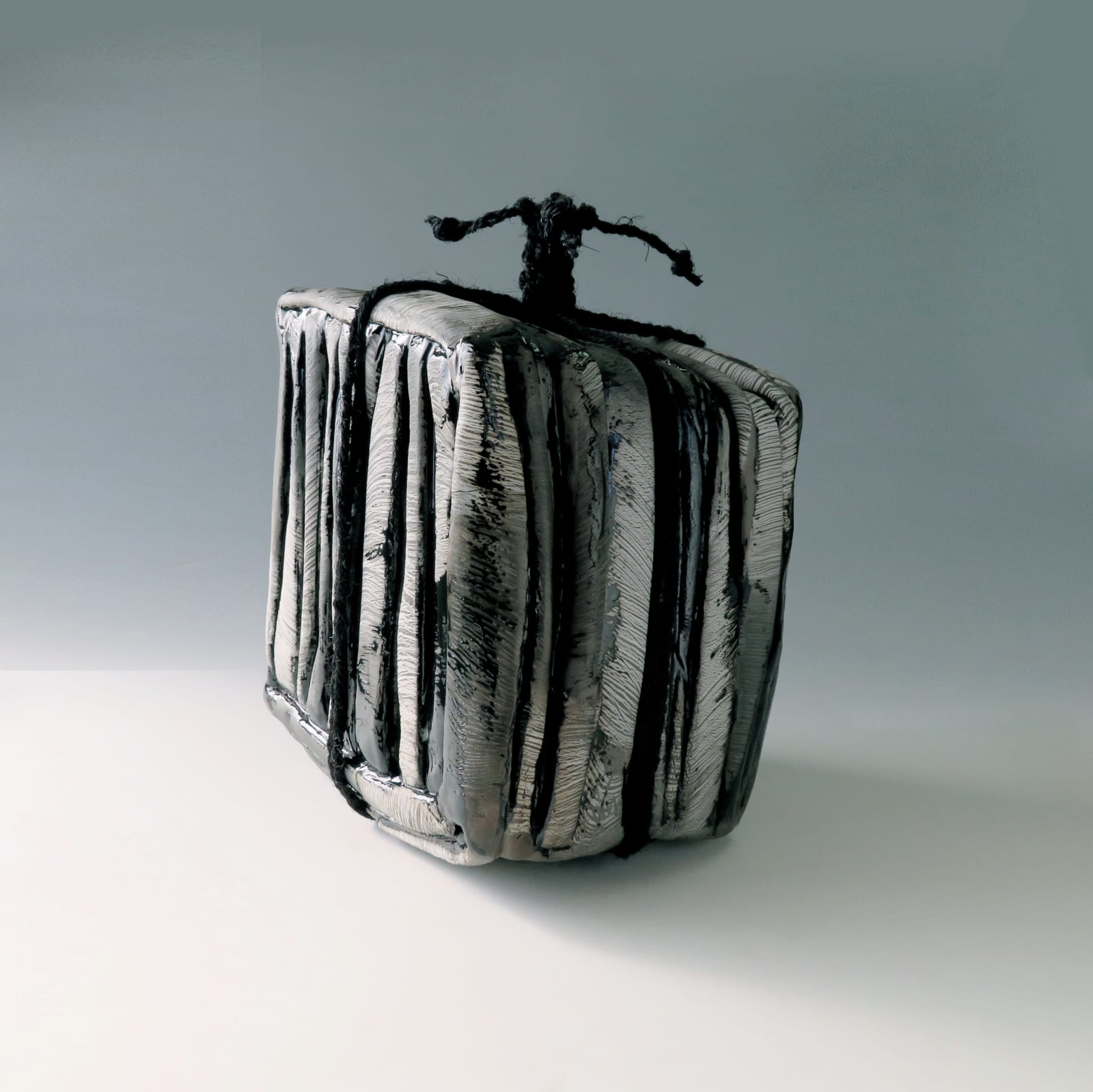 Agnes Husz, "Tomeishi" Stop-Stone 止め石, 2023