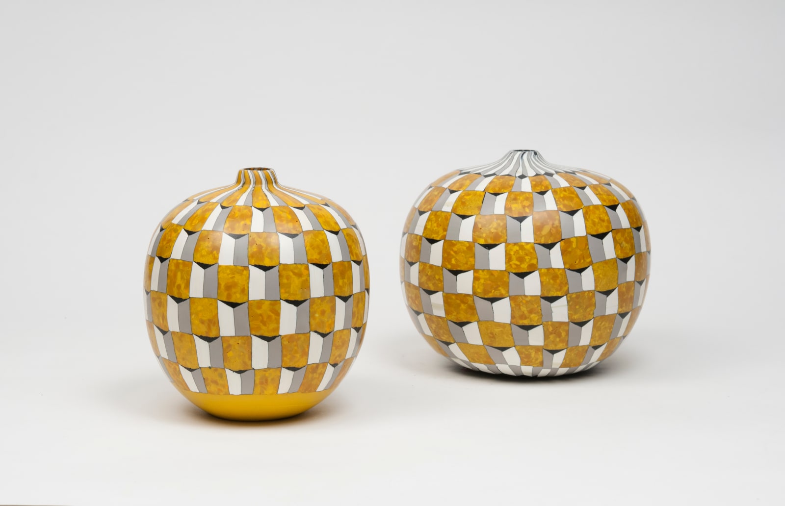 Massimo Micheluzzi, Mosaico Intarsio Vase, 2022