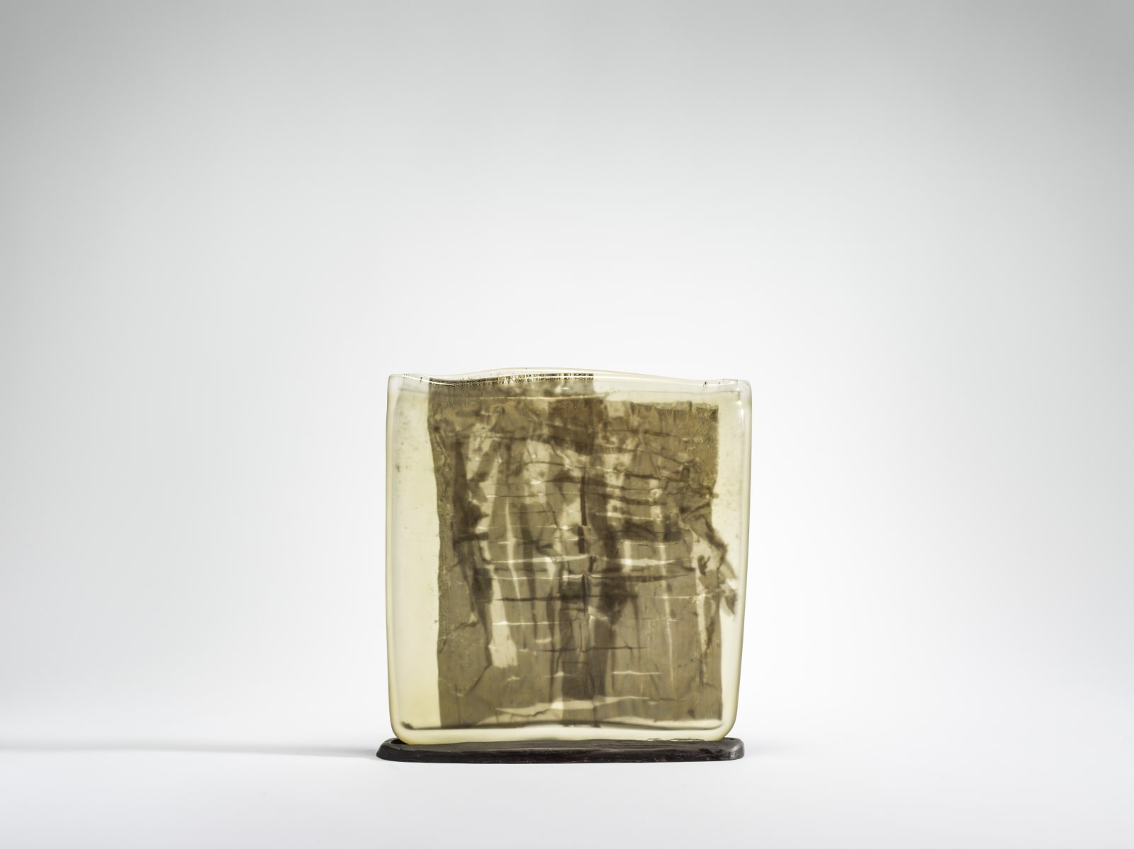 Tav 01 | Laura de Santillana | Ippodo Gallery | Murano Glass | Japan and Italy