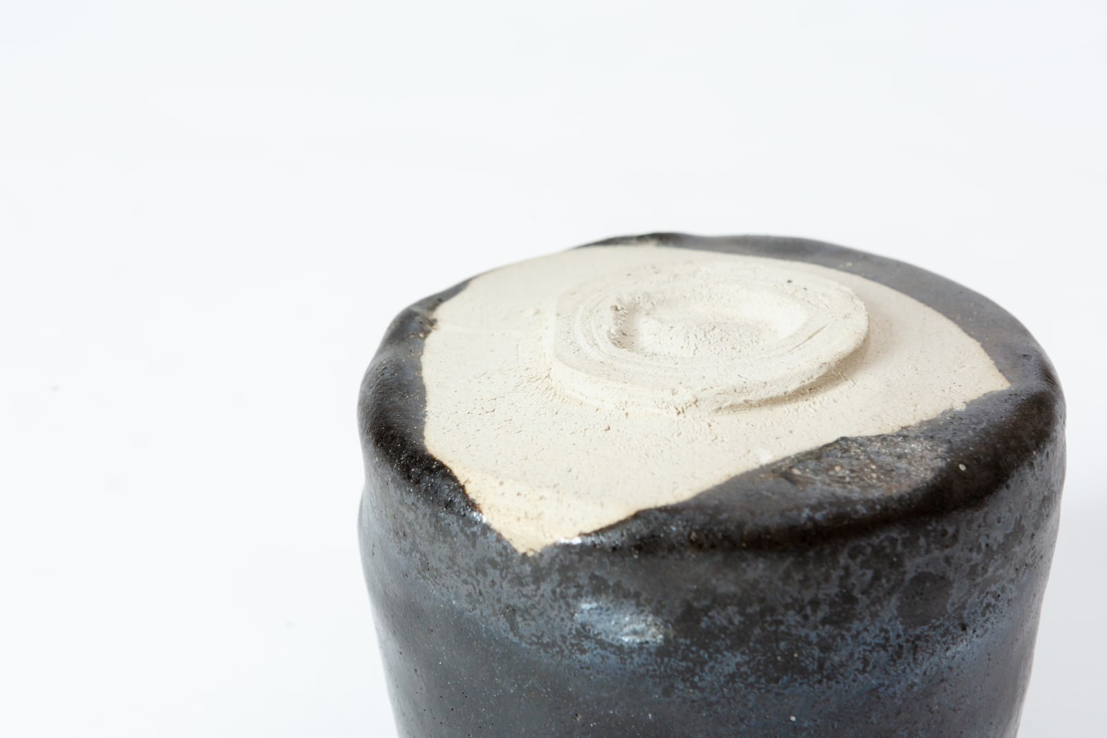 Kan Kishino, 瀬戸黒茶盌 Seto Black Tea Bowl