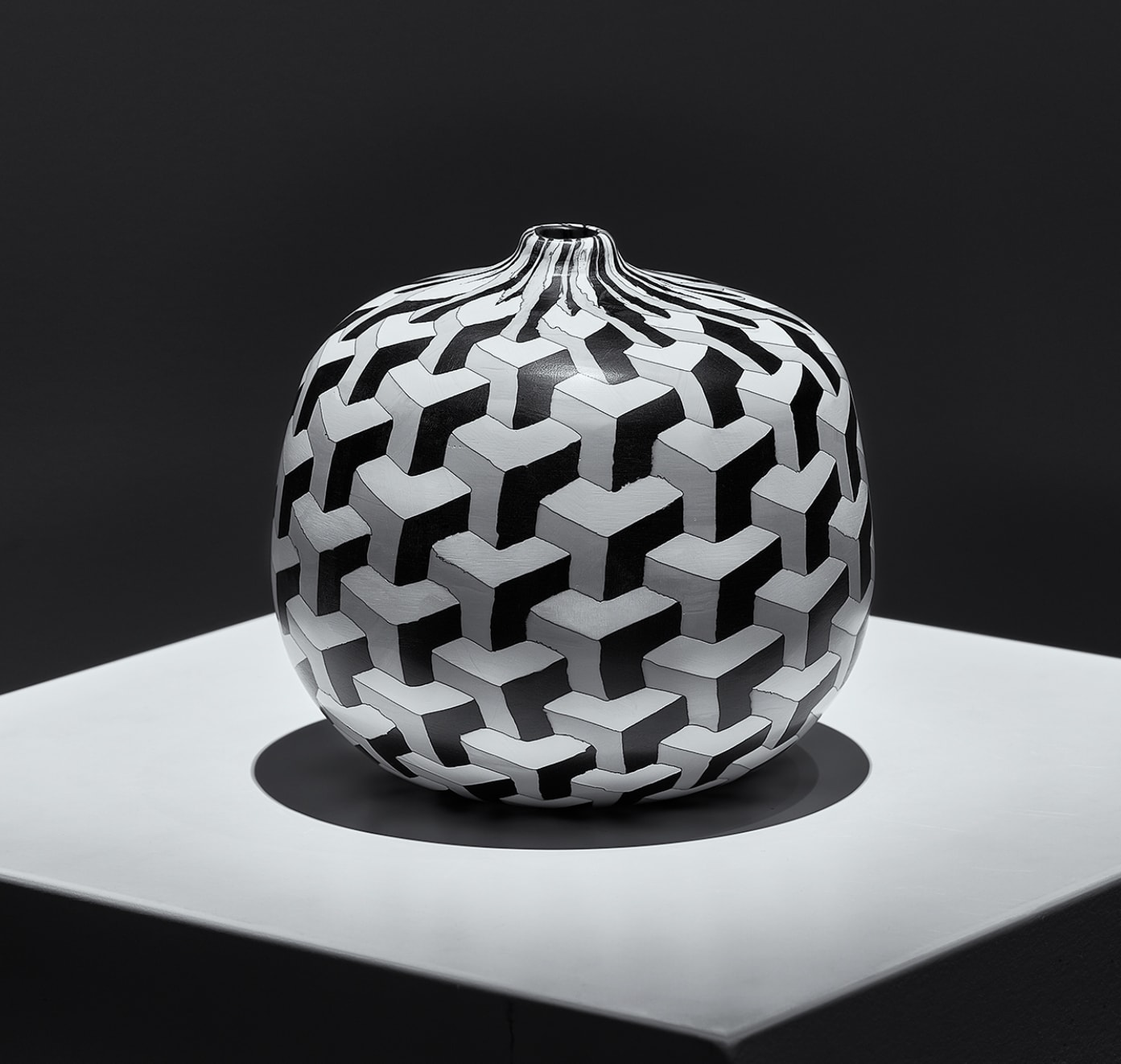 Massimo Micheluzzi, Mosaico Intarsio Vase, 2021