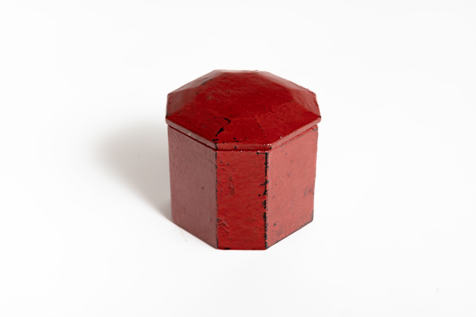 Tohru Matsuzaki, Vermillion lacquer tea caddy , 2021