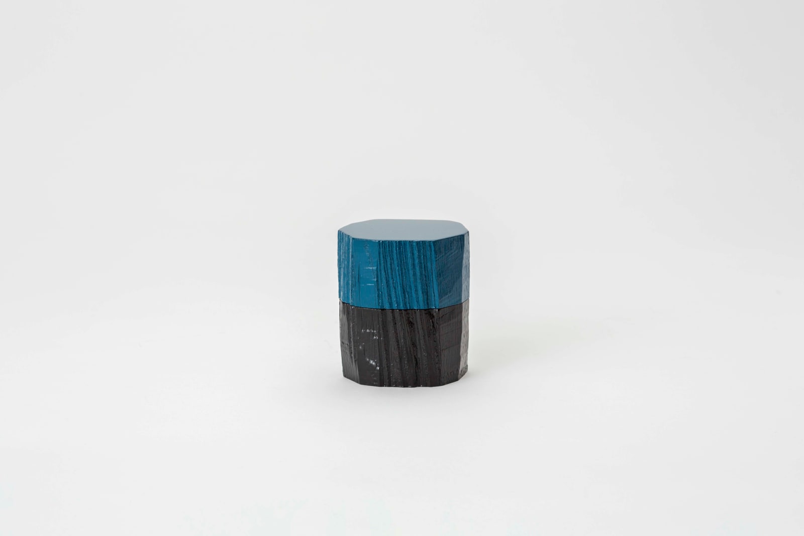 Jihei Murase, Hatchet-Shaved Pale Indigo Nakatsugi Tea Caddy, 2022