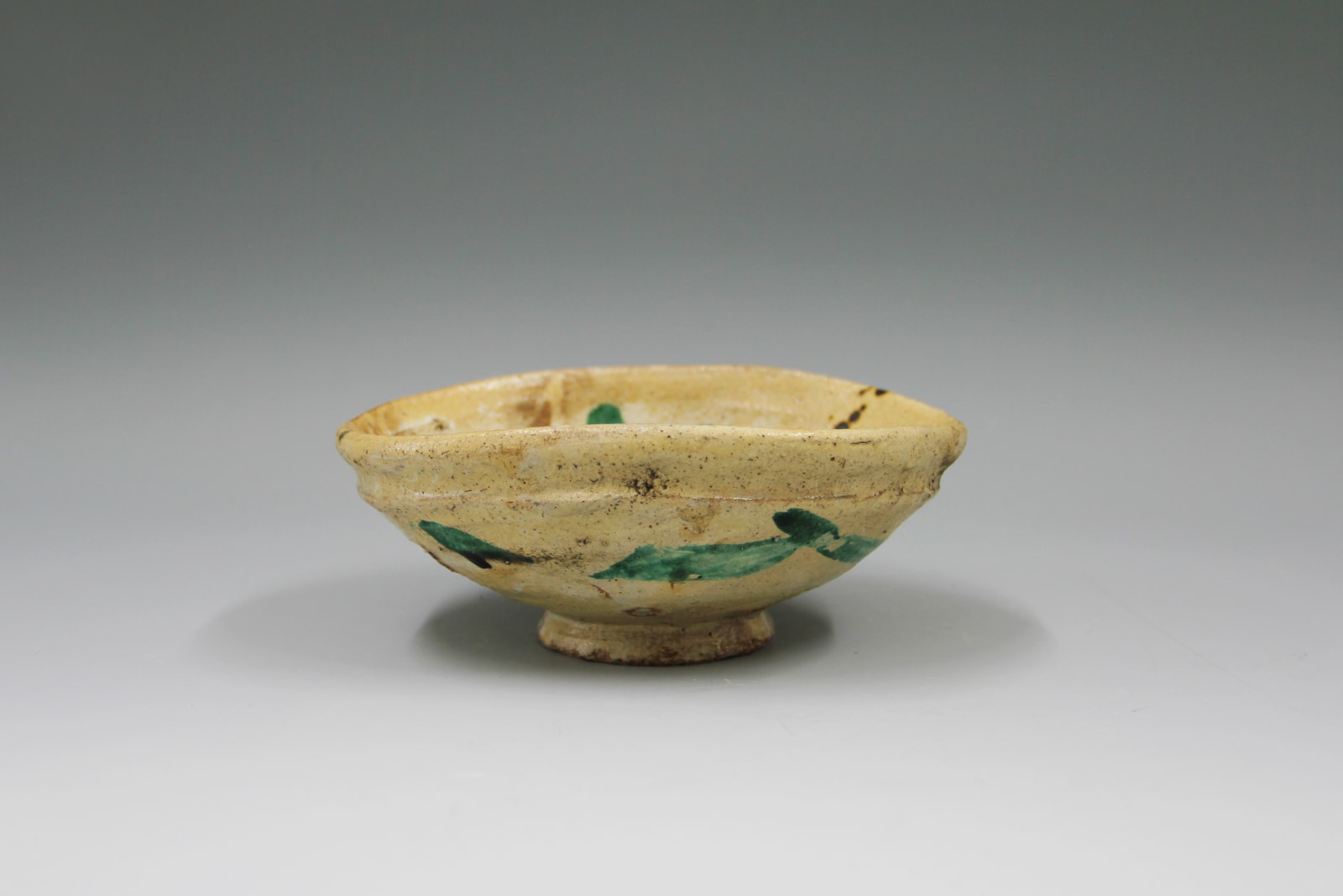 Shiro Tsujimura, Tea Bowl, Oribe Style, Created in Devon, 1993