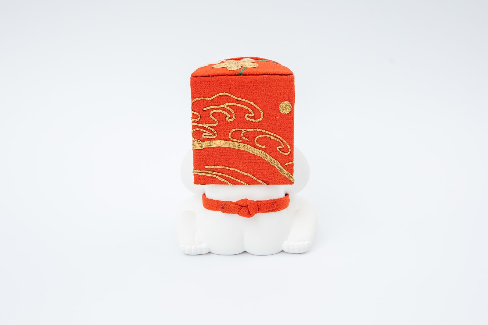 Hitomi Kawamura, 御所人形「祈り」, 2021