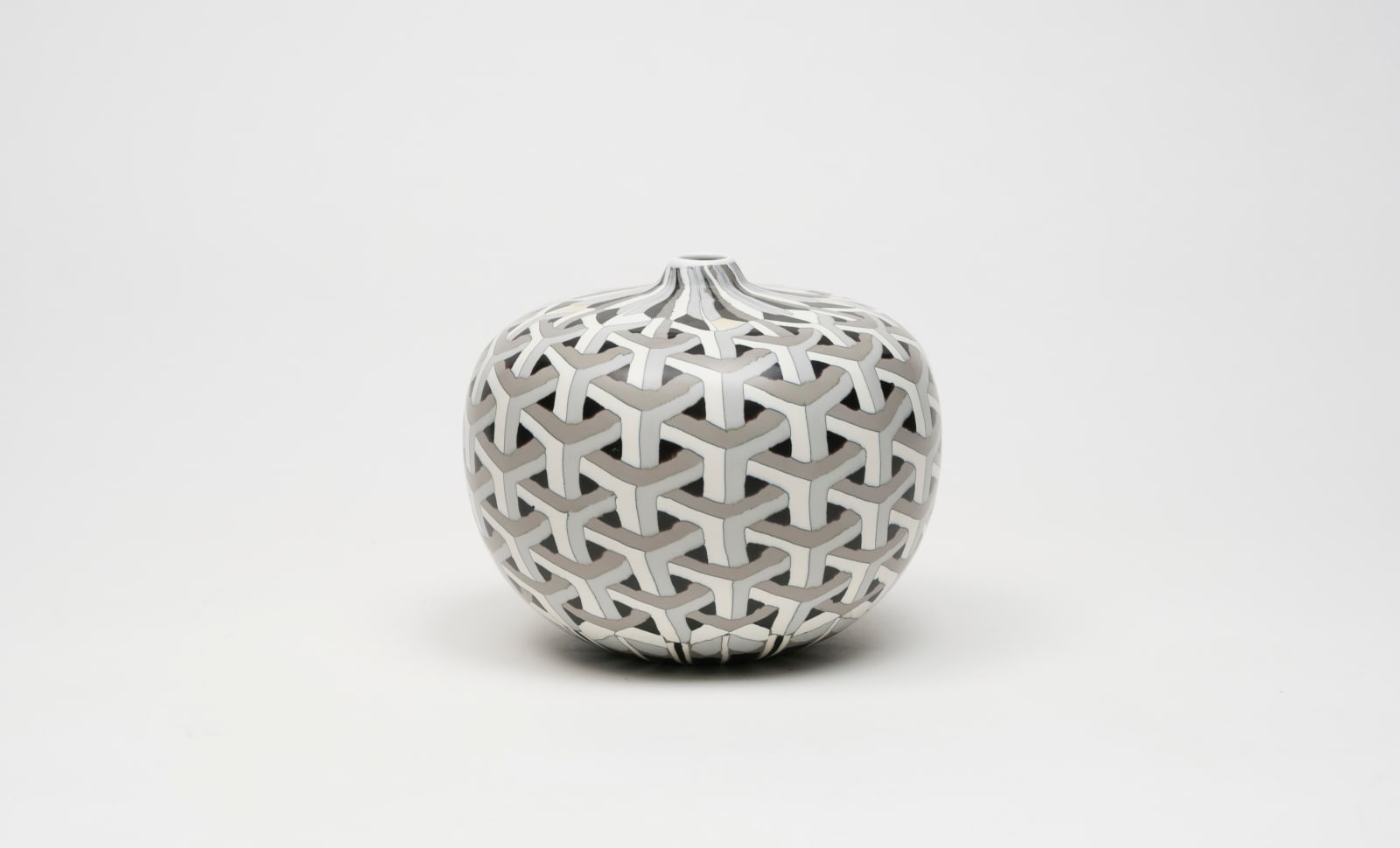 Massimo Micheluzzi, Mosaico Intarsio Vase (small intertwined), 2021