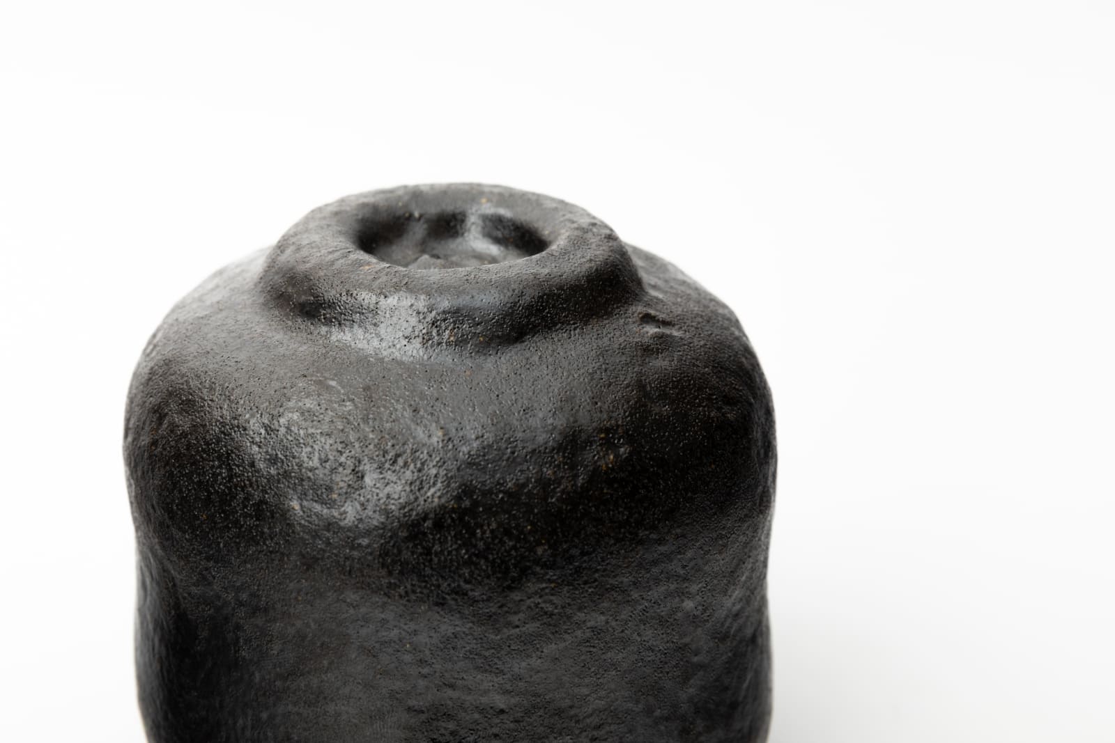 Morimitsu Hosokawa, Black Raku Tea Bowl - 黒楽茶碗