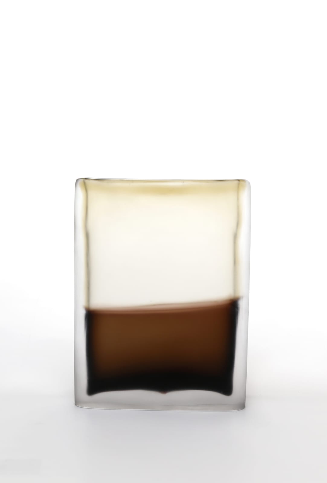 Laura de Santillana, Tokyo-ga 2011 (brown/white), 2011