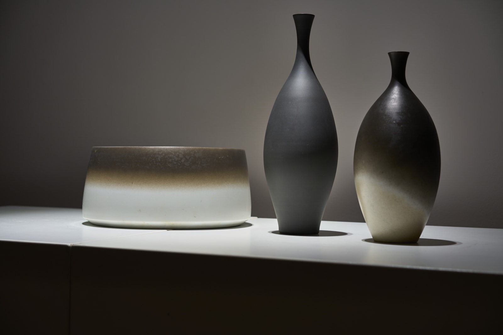Kiyoko Morioka, Black cylindrical vase - 黒筒型鉢 , 2020