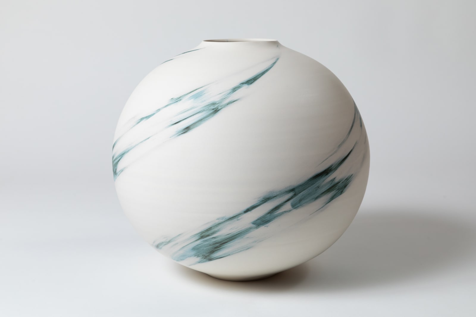 Nobuo Nishida, Blue Jar 碧の壺, 2024