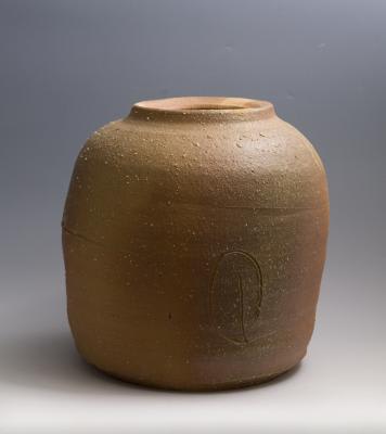 Ryoji Koie, Yakishime Jar, 2005