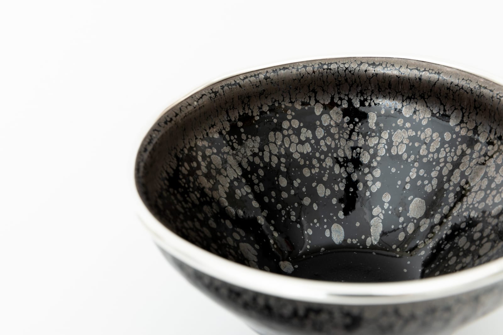 Noriyuki Furutani, Yuteki Tenmoku Tea Bowl (fired in anagama kiln) - 油滴天目茶盌 本銀覆輪仕立(穴窯焼成)