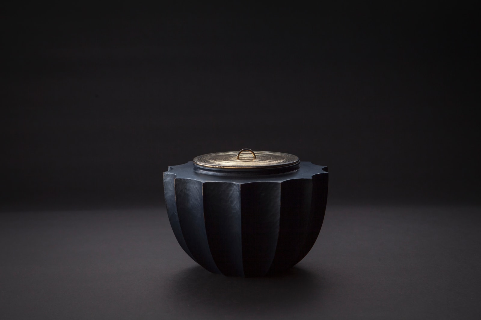Jihei Murase, Varnished Black Water Vessel, 2022