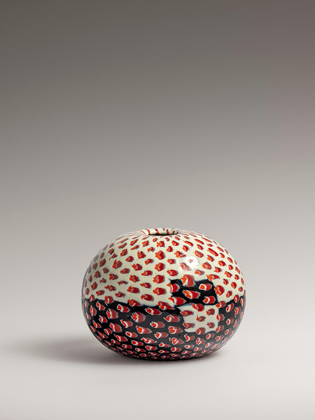 Akira Hara, N. 247 nero e avorio, 2025