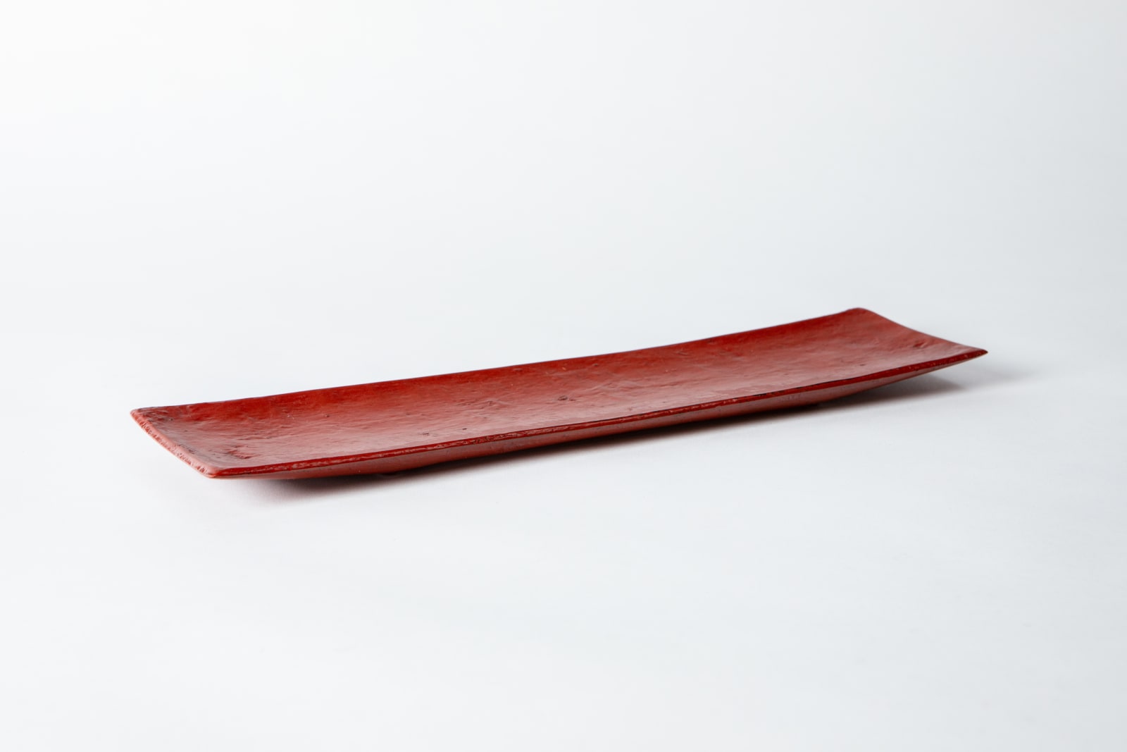 Tohru Matsuzaki, 朱漆足付長皿, 2019