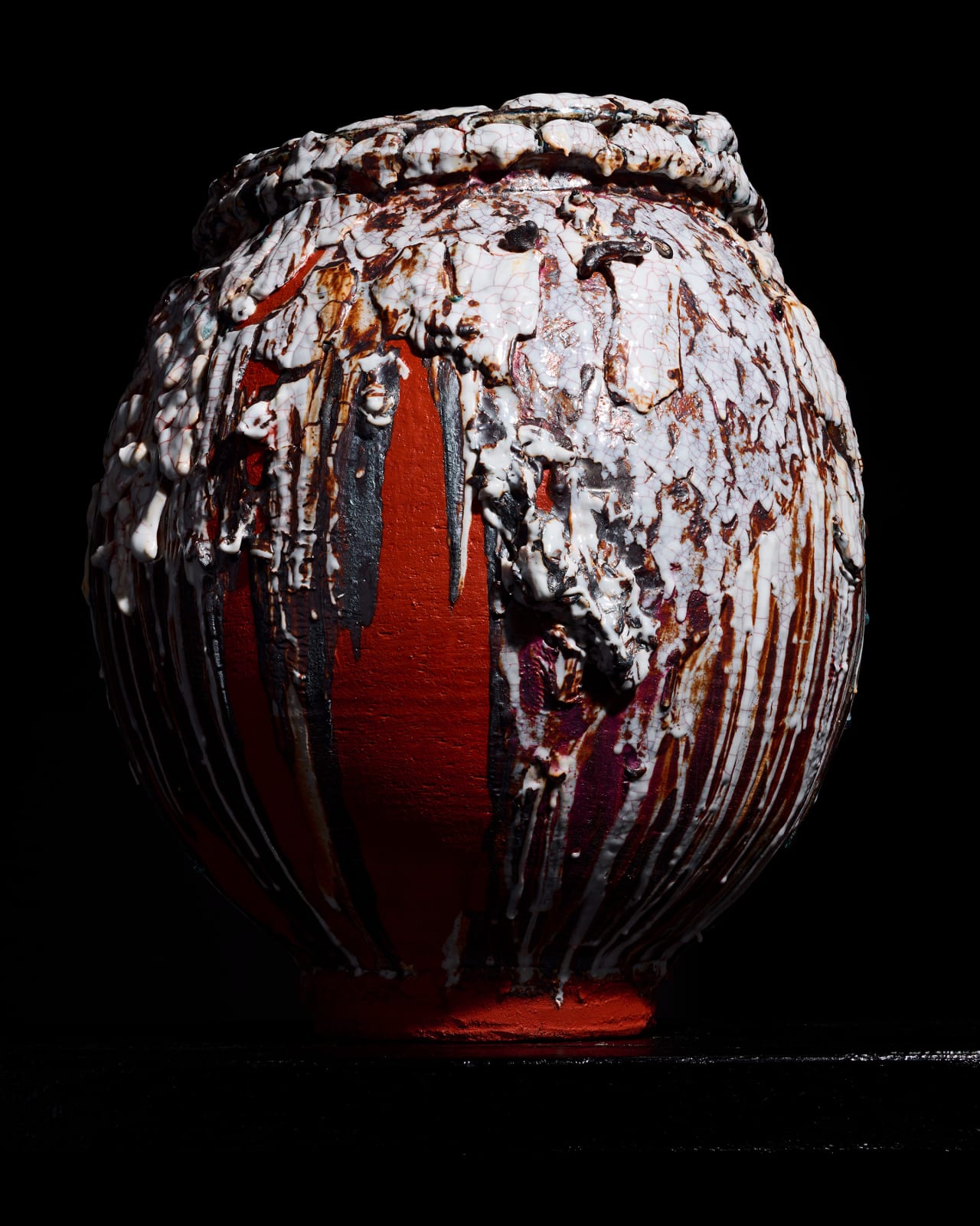 Kodai Ujiie, Nezumi Shino Lacquer Large Jar - 漆貫入彩鼠志野大壺, 2023