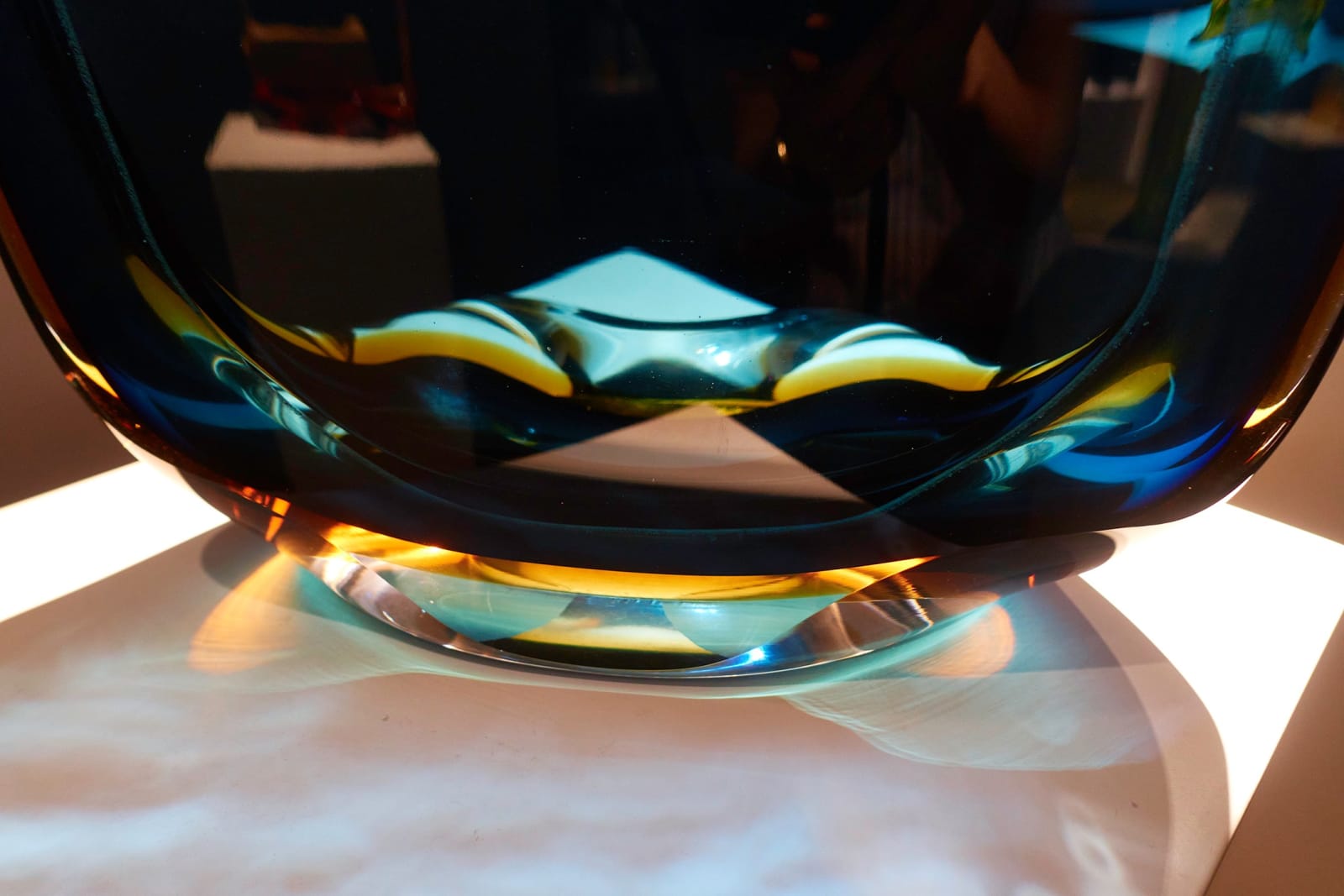 Blue Lametta | Laura de Santillana | Ippodo Gallery | Murano Glass | Japan and Italy