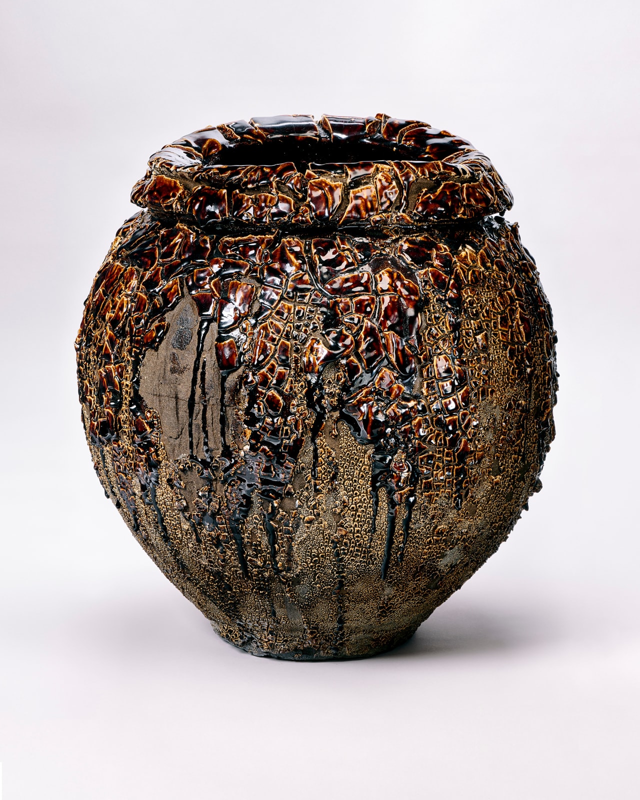 Kodai Ujiie, Karatsu Lacquer Black Large Jar - 唐津漆黑大壺, 2023