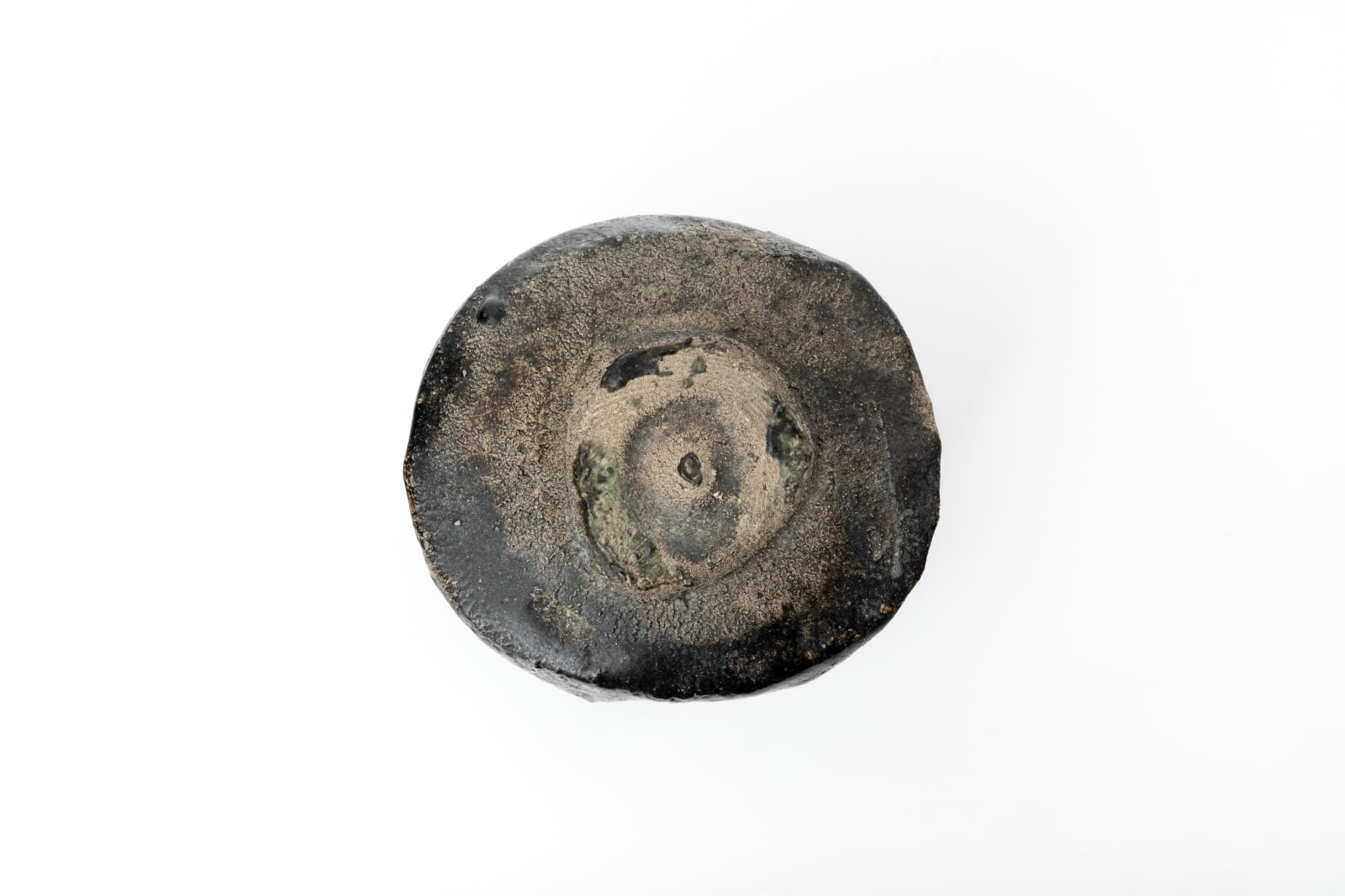 Kai Tsujimura, 織部茶碗 - Oribe Tea Bowl | Ippodo Gallery