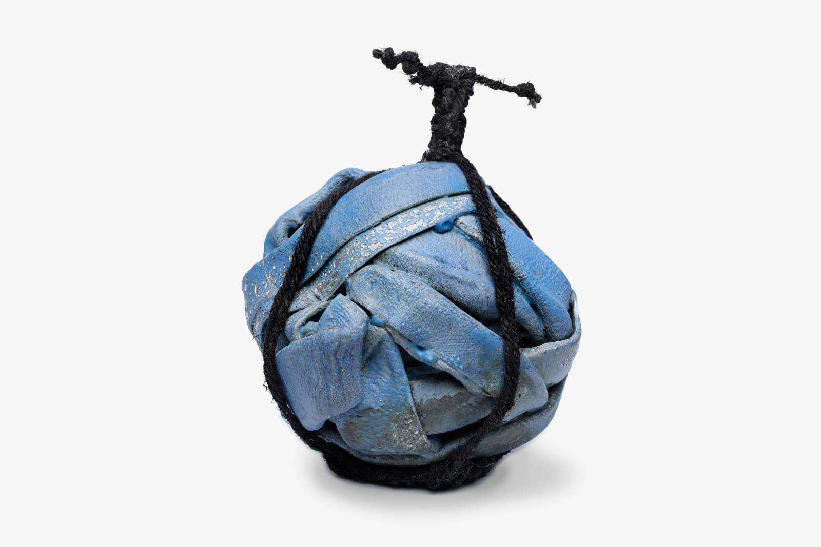 Agnes Husz, Blue Tomeishi, 2021