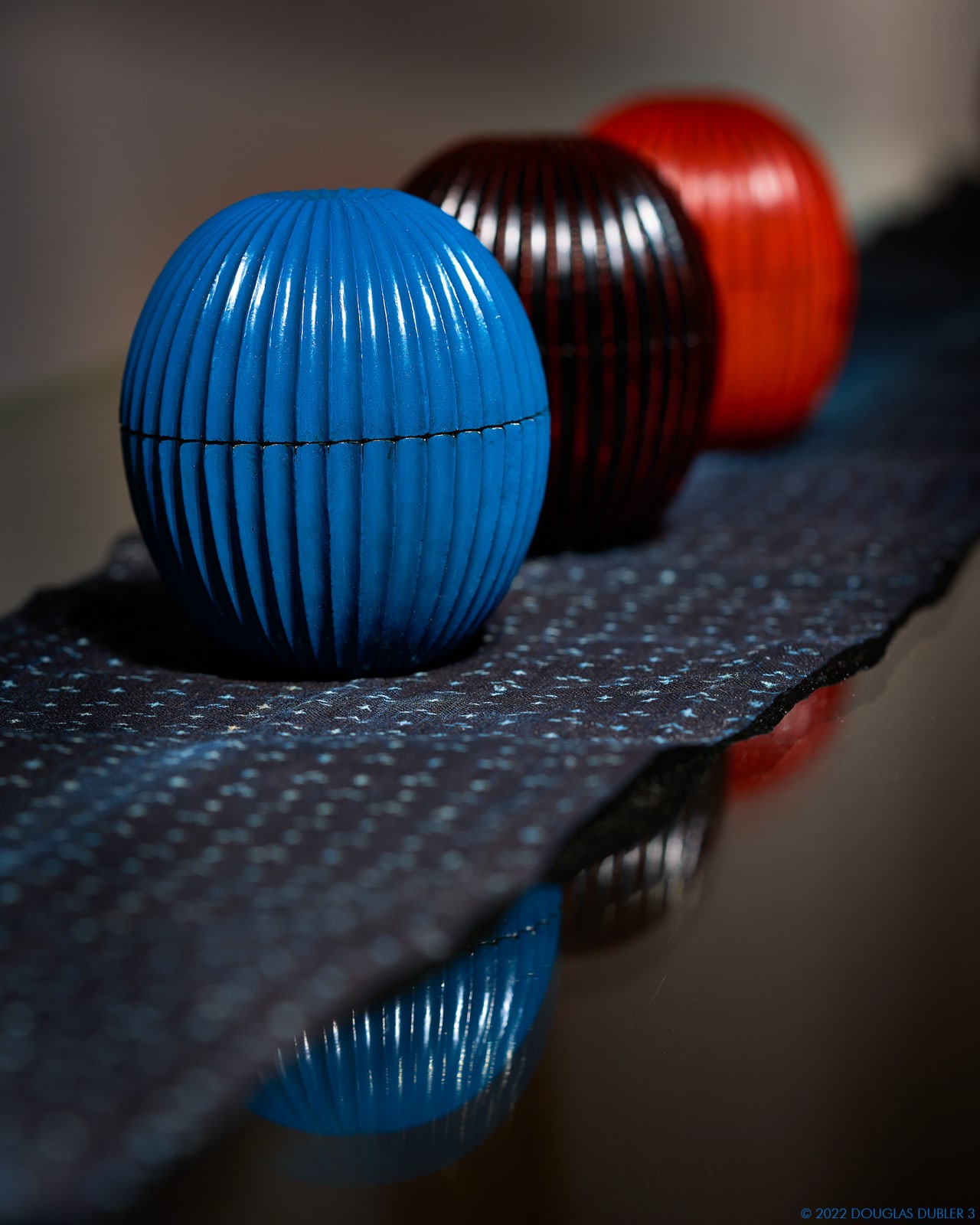 Jihei Murase, 黒根来鎬中次 - Corrugated Black Negoro Nakatsugi Tea Caddy, 2022